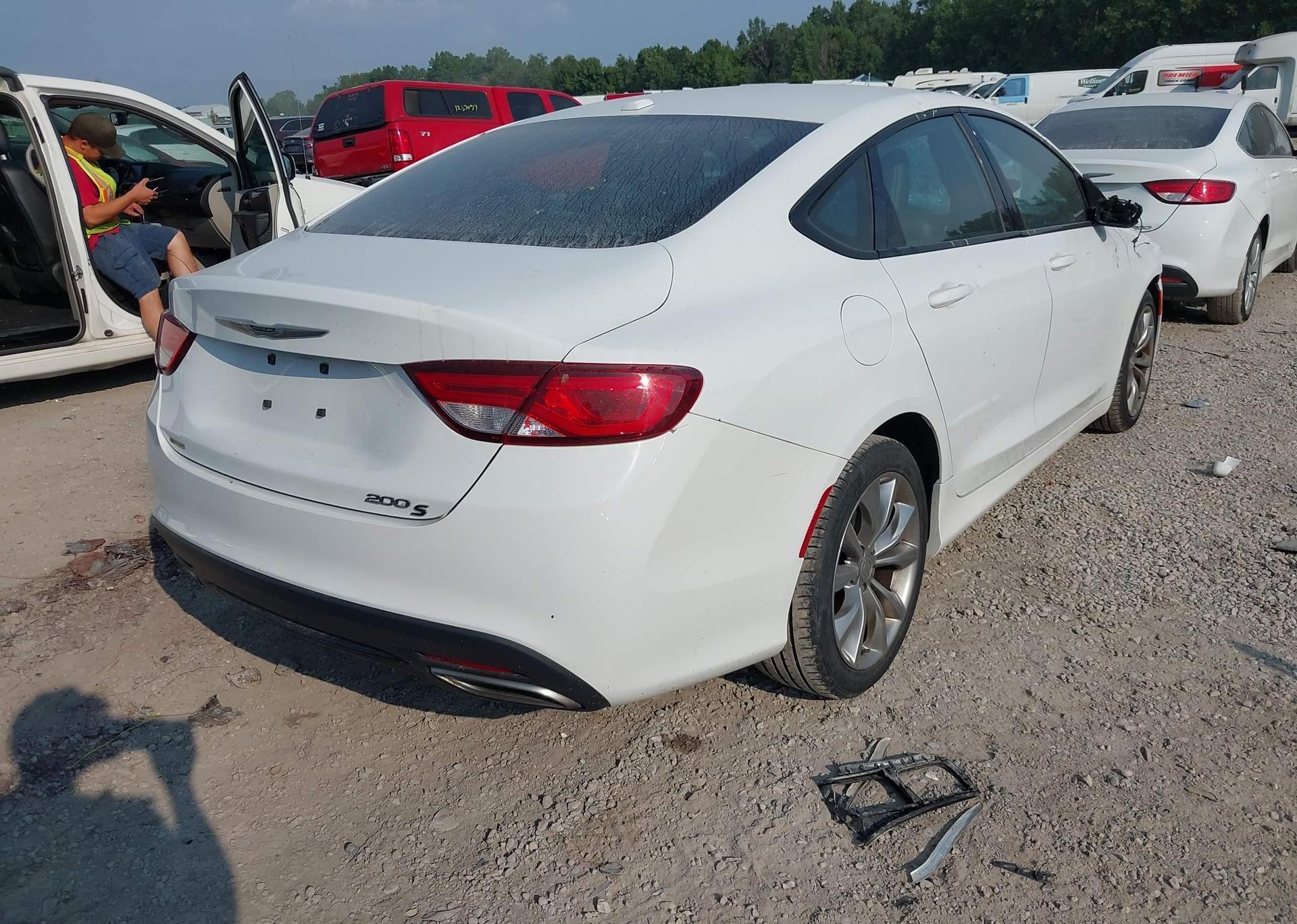2015 CHRYSLER 200 S