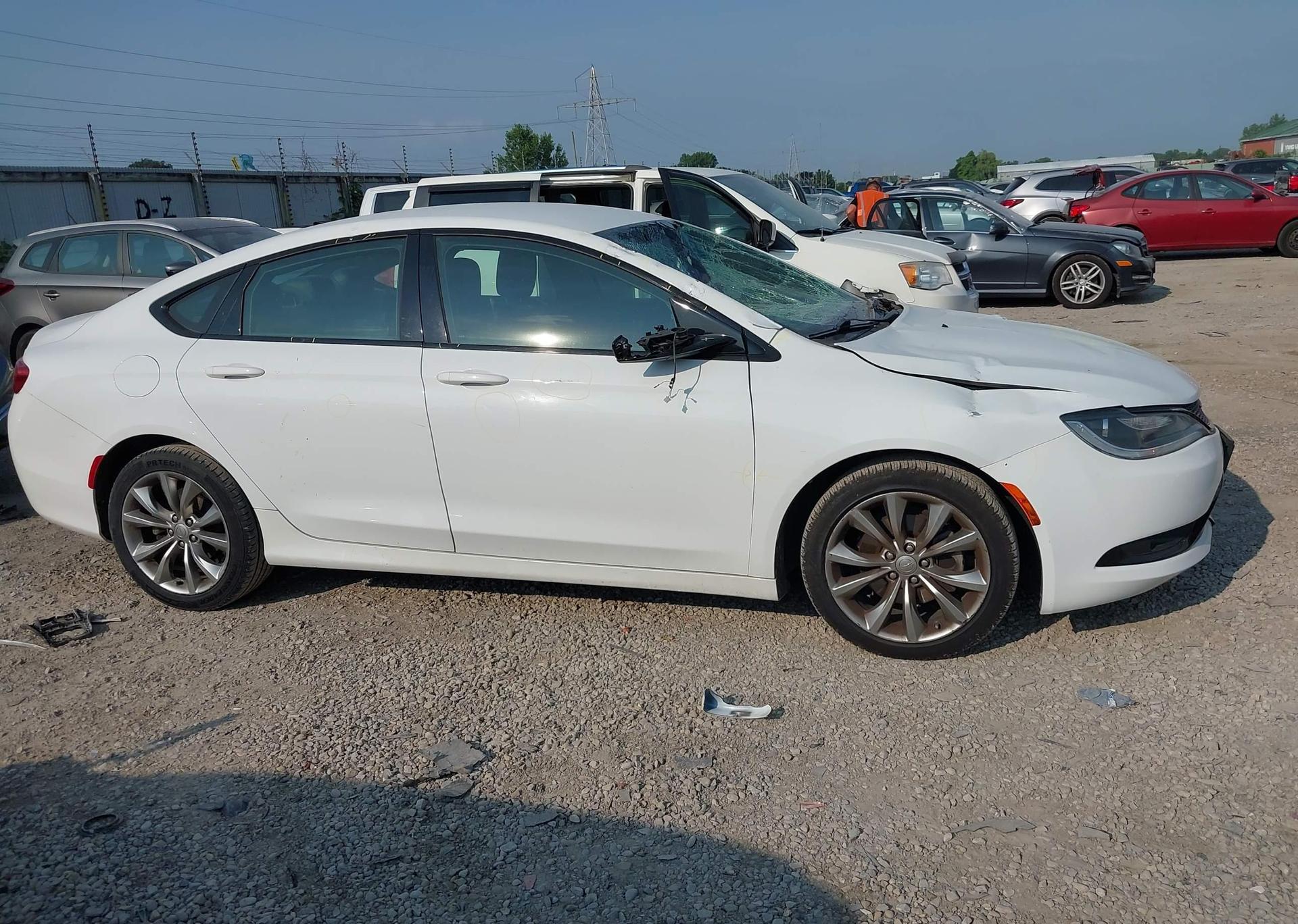 2015 CHRYSLER 200 S