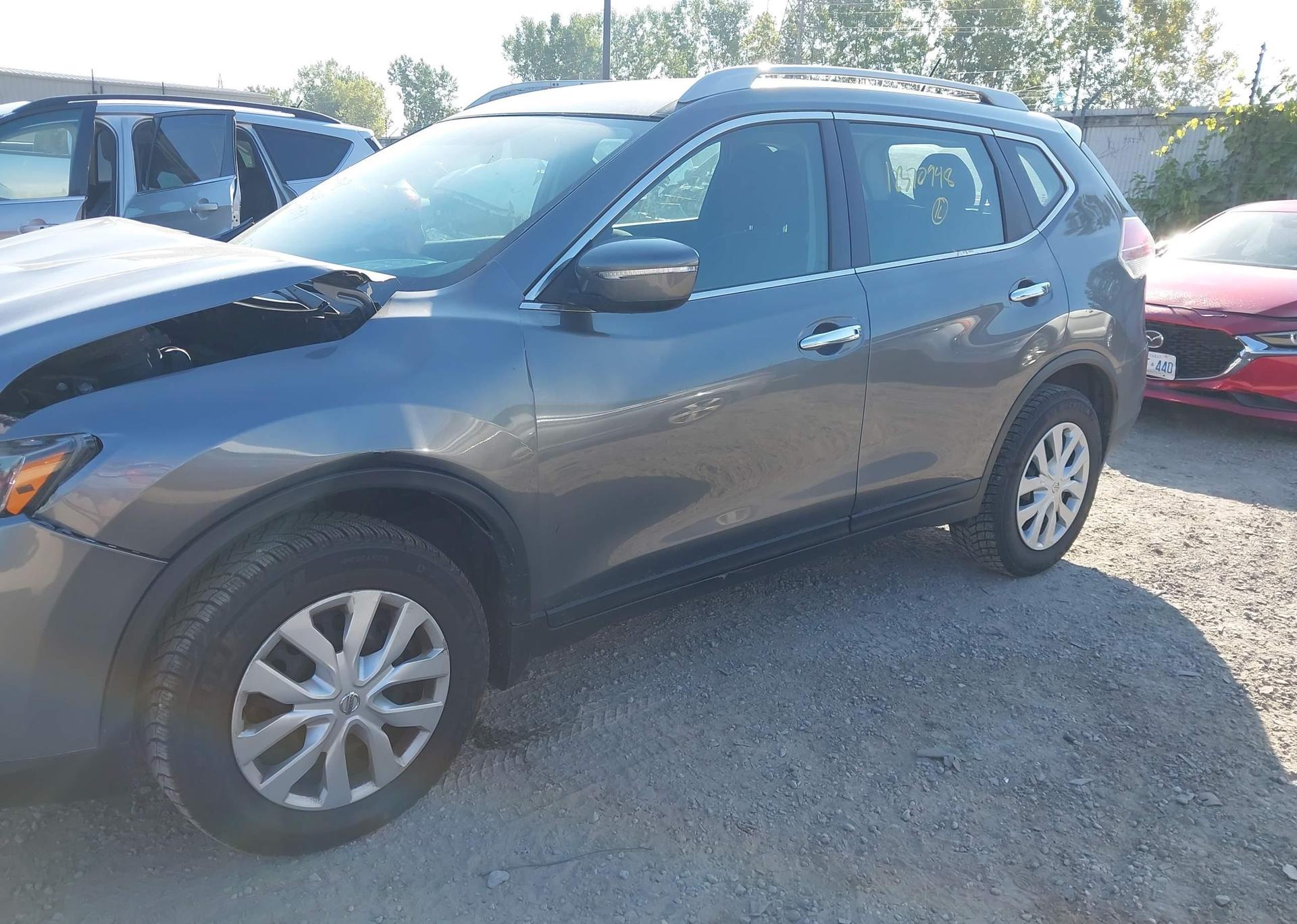 2015 NISSAN ROGUE S