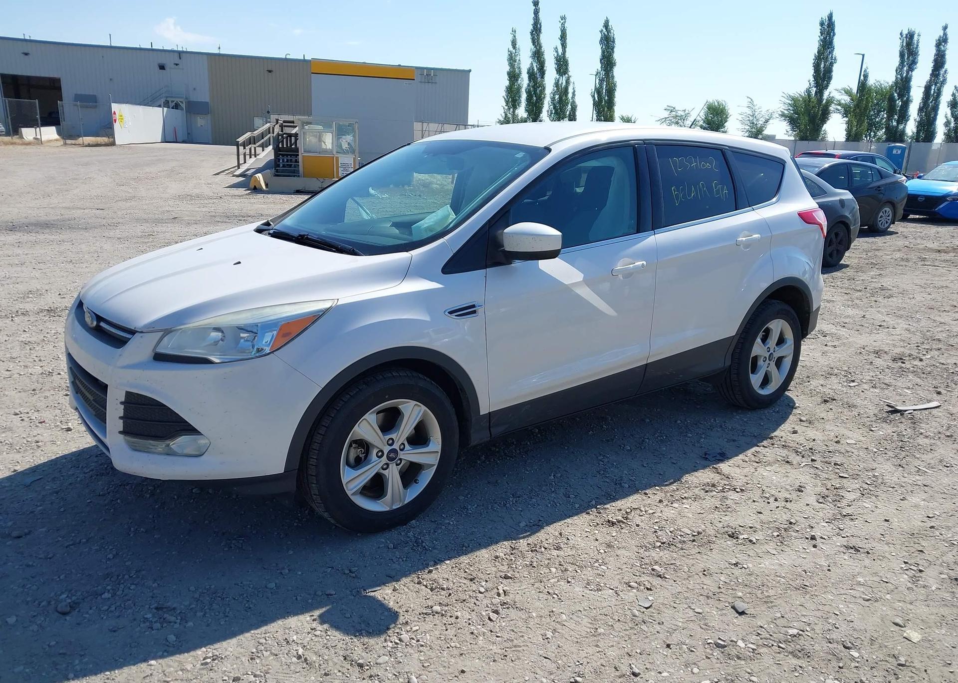2015 FORD ESCAPE SE