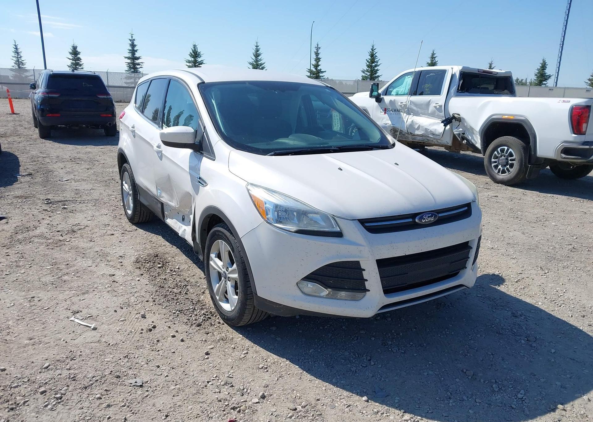 2015 FORD ESCAPE SE
