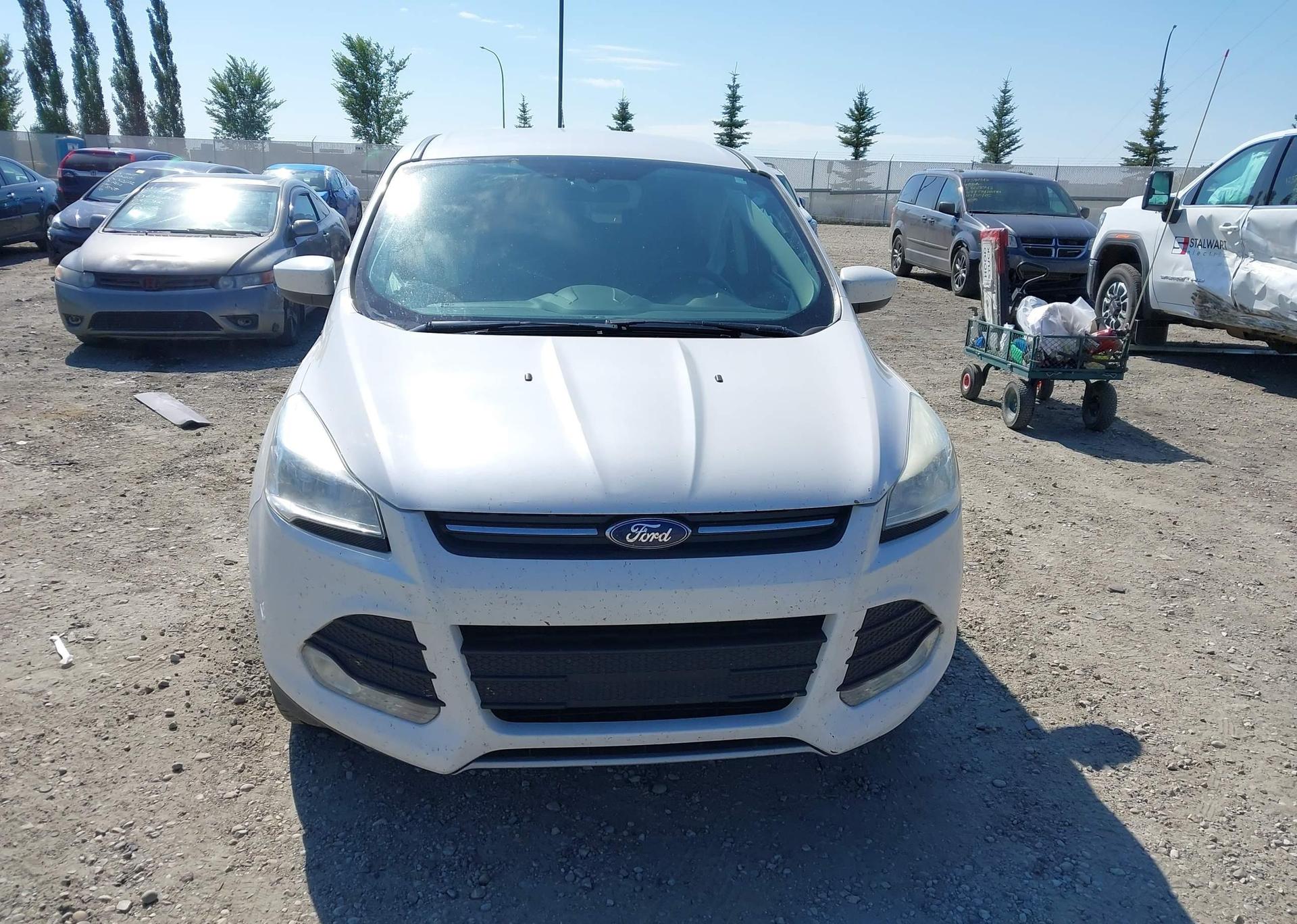 2015 FORD ESCAPE SE