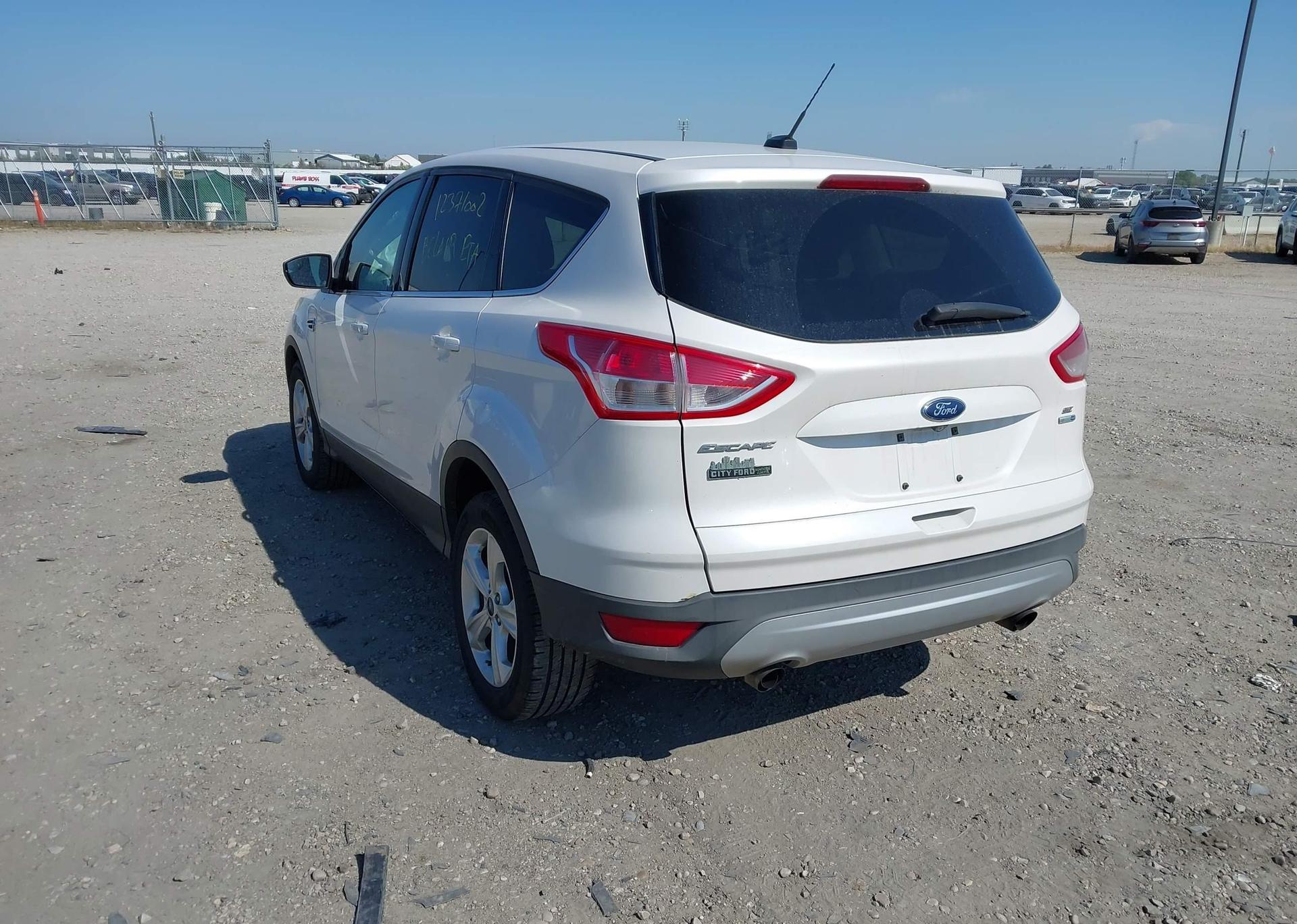 2015 FORD ESCAPE SE