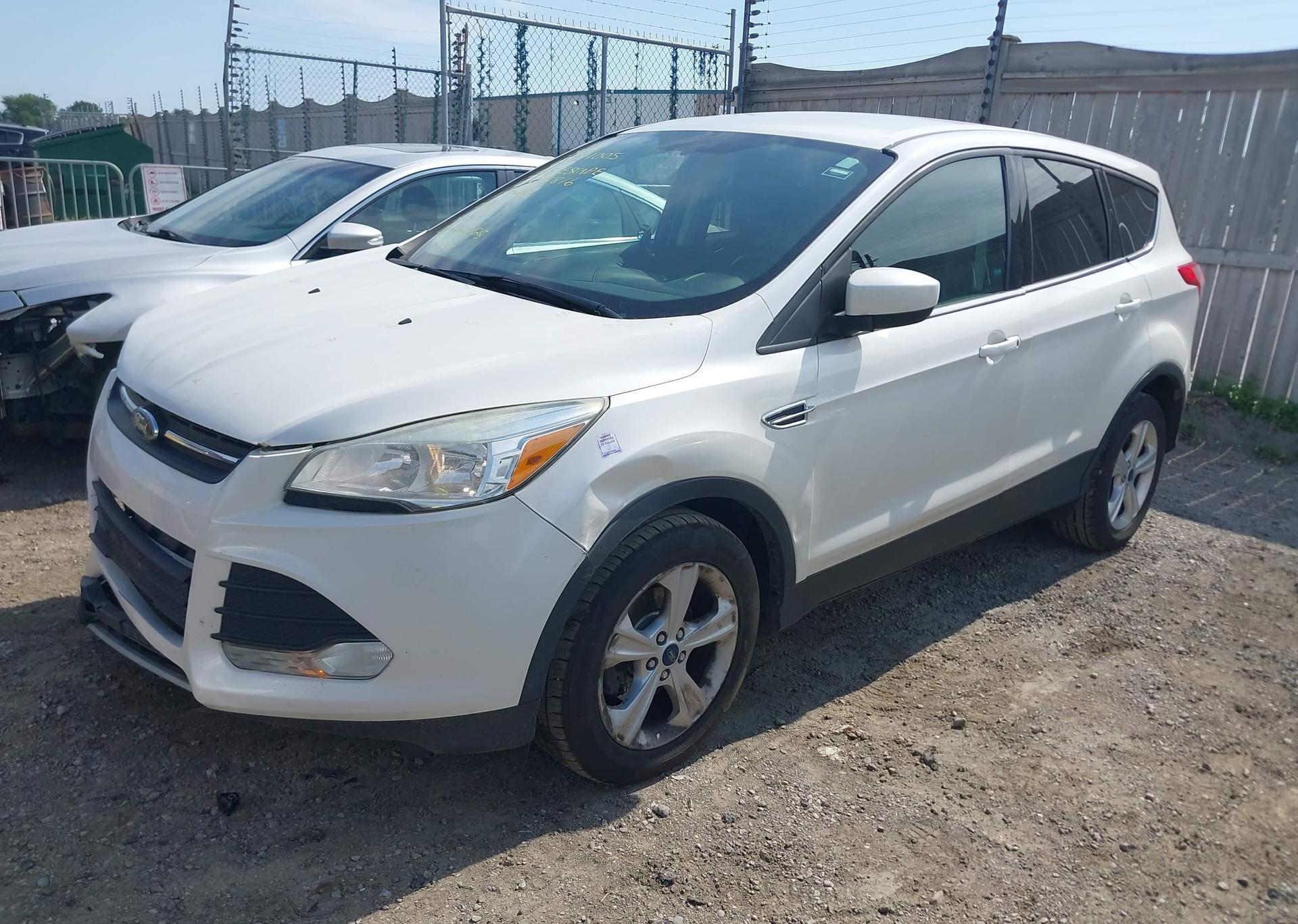 2015 FORD ESCAPE SE