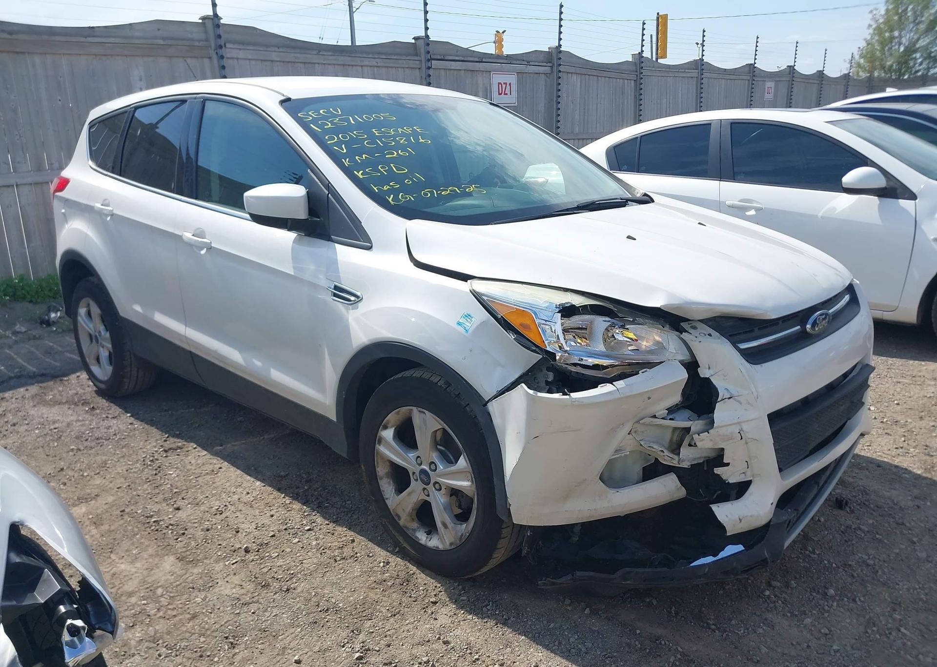 2015 FORD ESCAPE SE