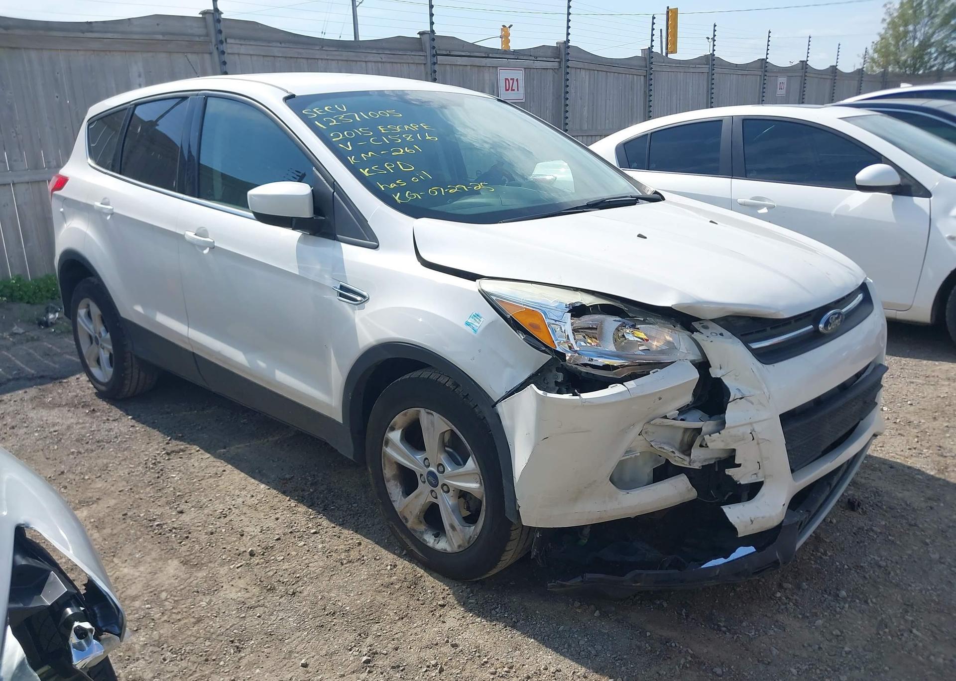 2015 FORD ESCAPE SE