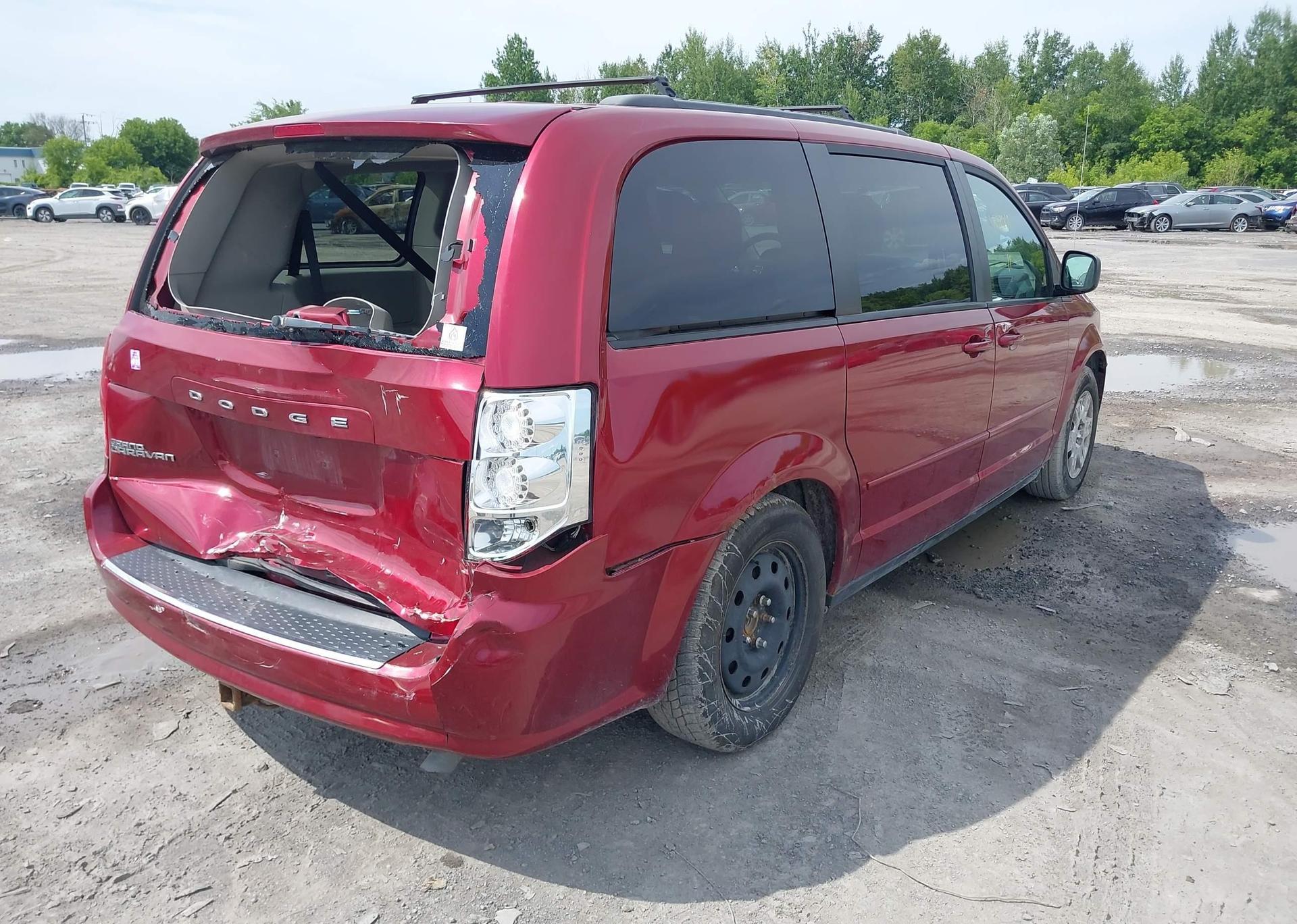 2011 DODGE GRAND CARAVAN SE