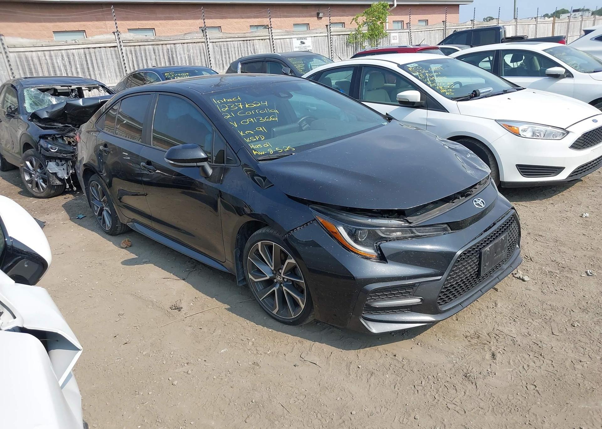 2021 TOYOTA COROLLA