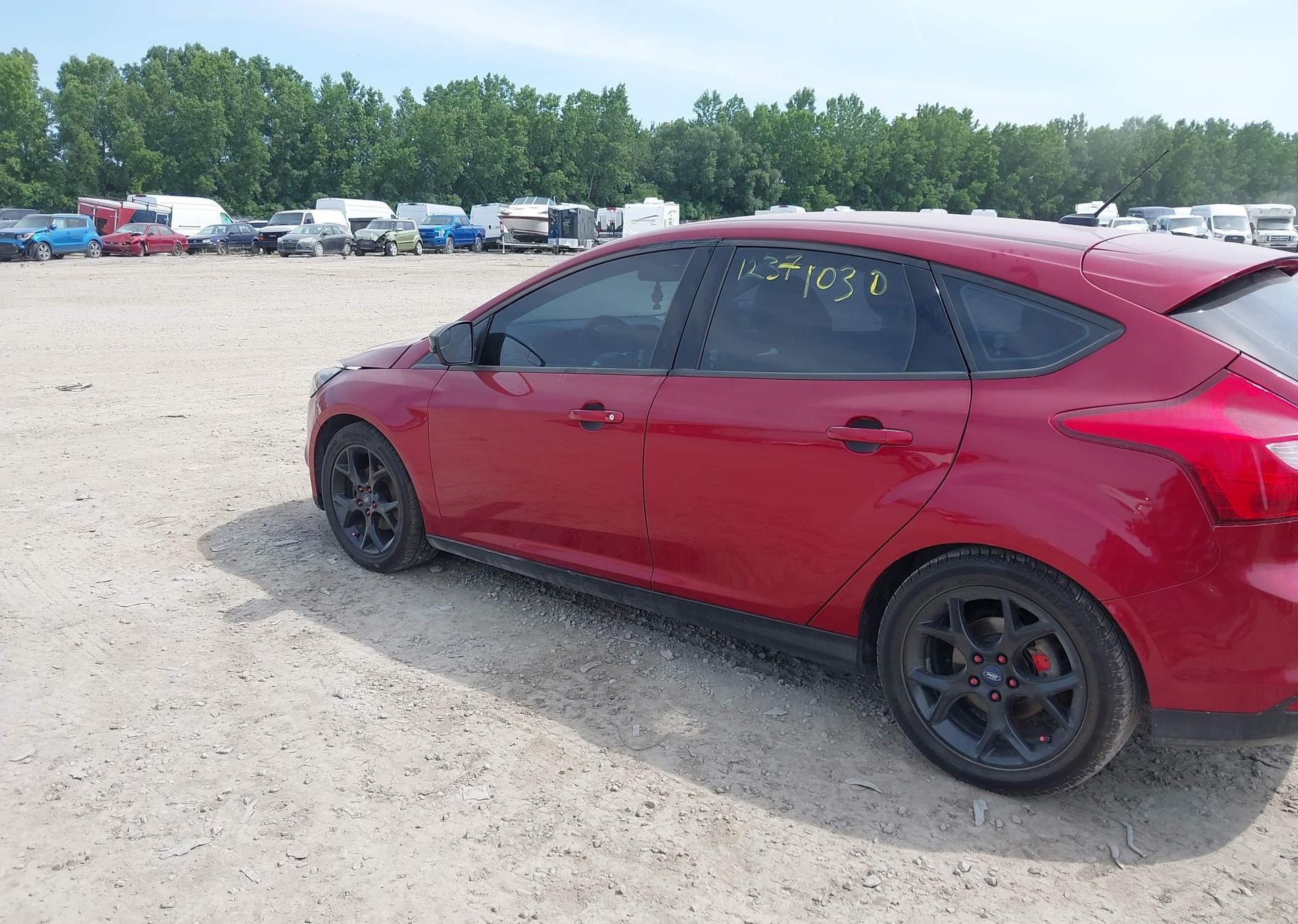 2013 FORD FOCUS SE
