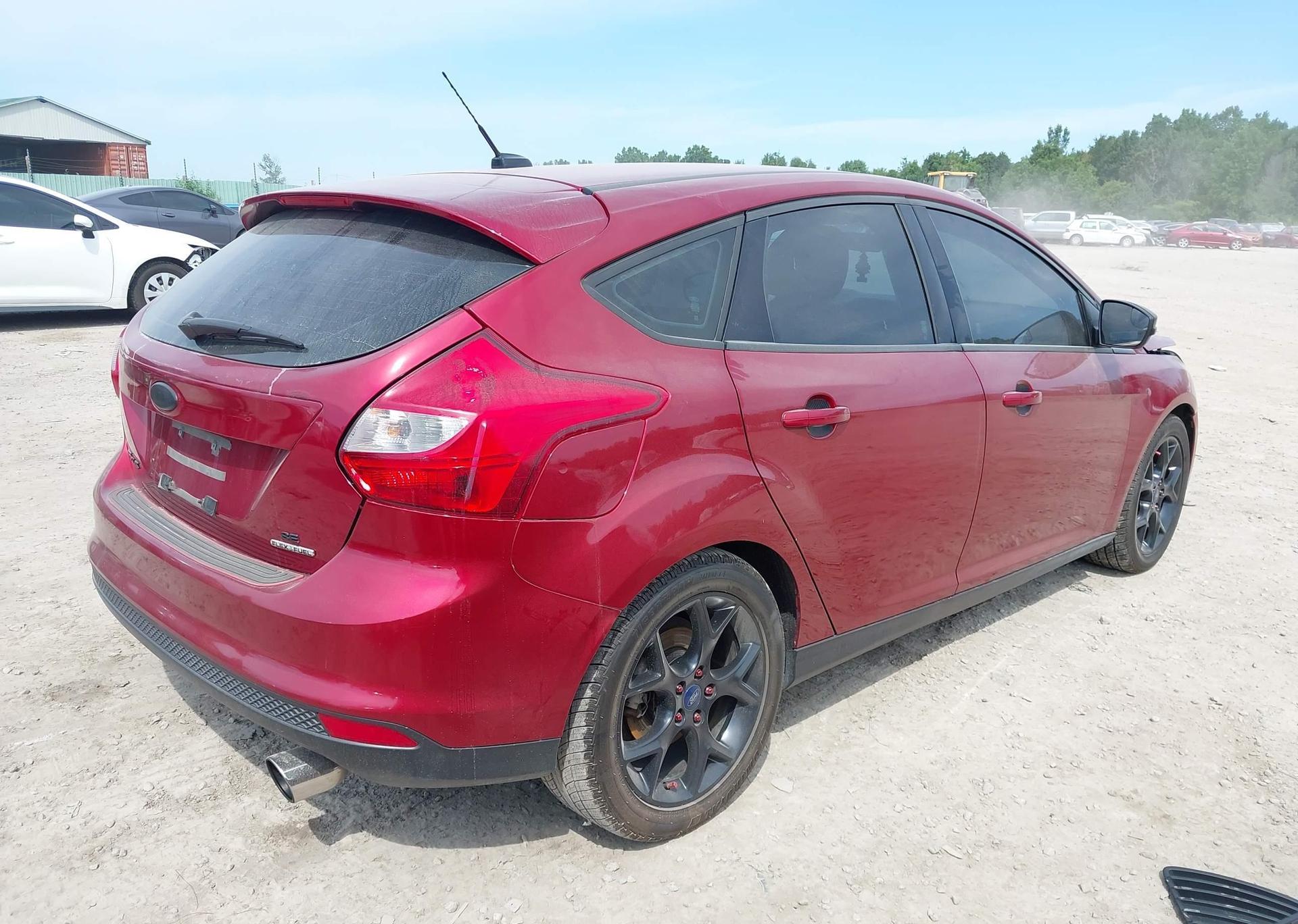 2013 FORD FOCUS SE