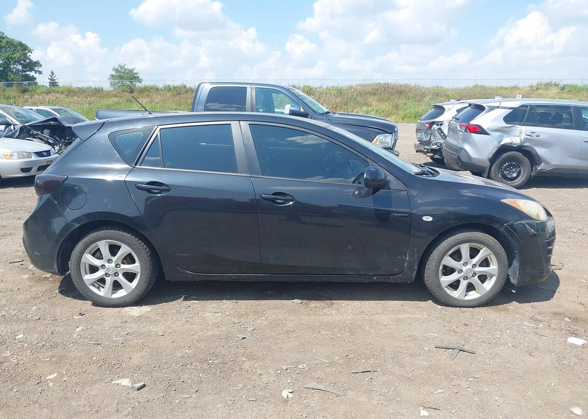 2010 MAZDA MAZDA3 GX