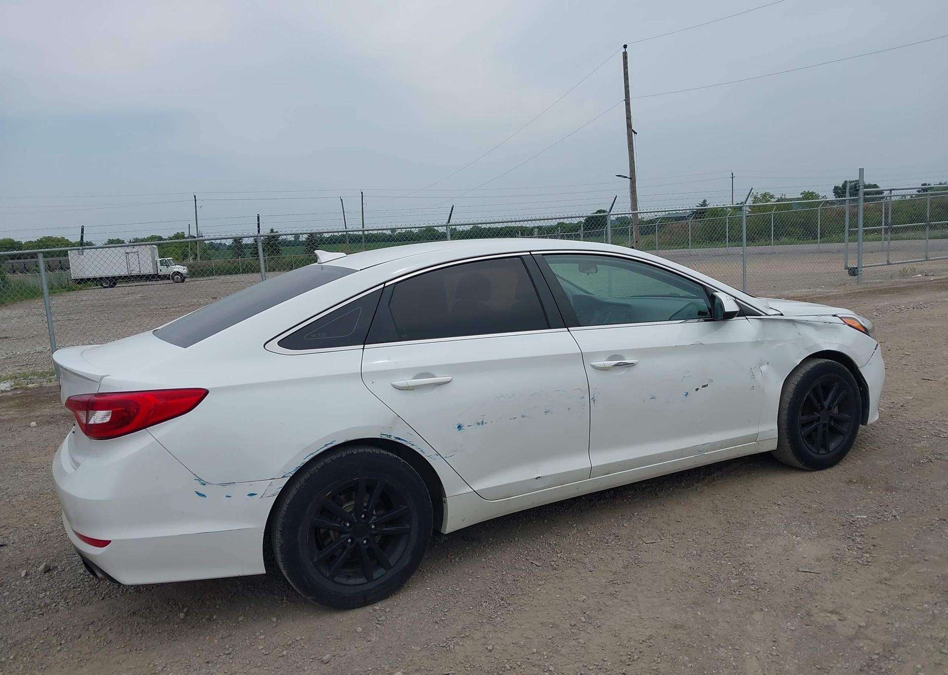 2016 HYUNDAI SONATA SE