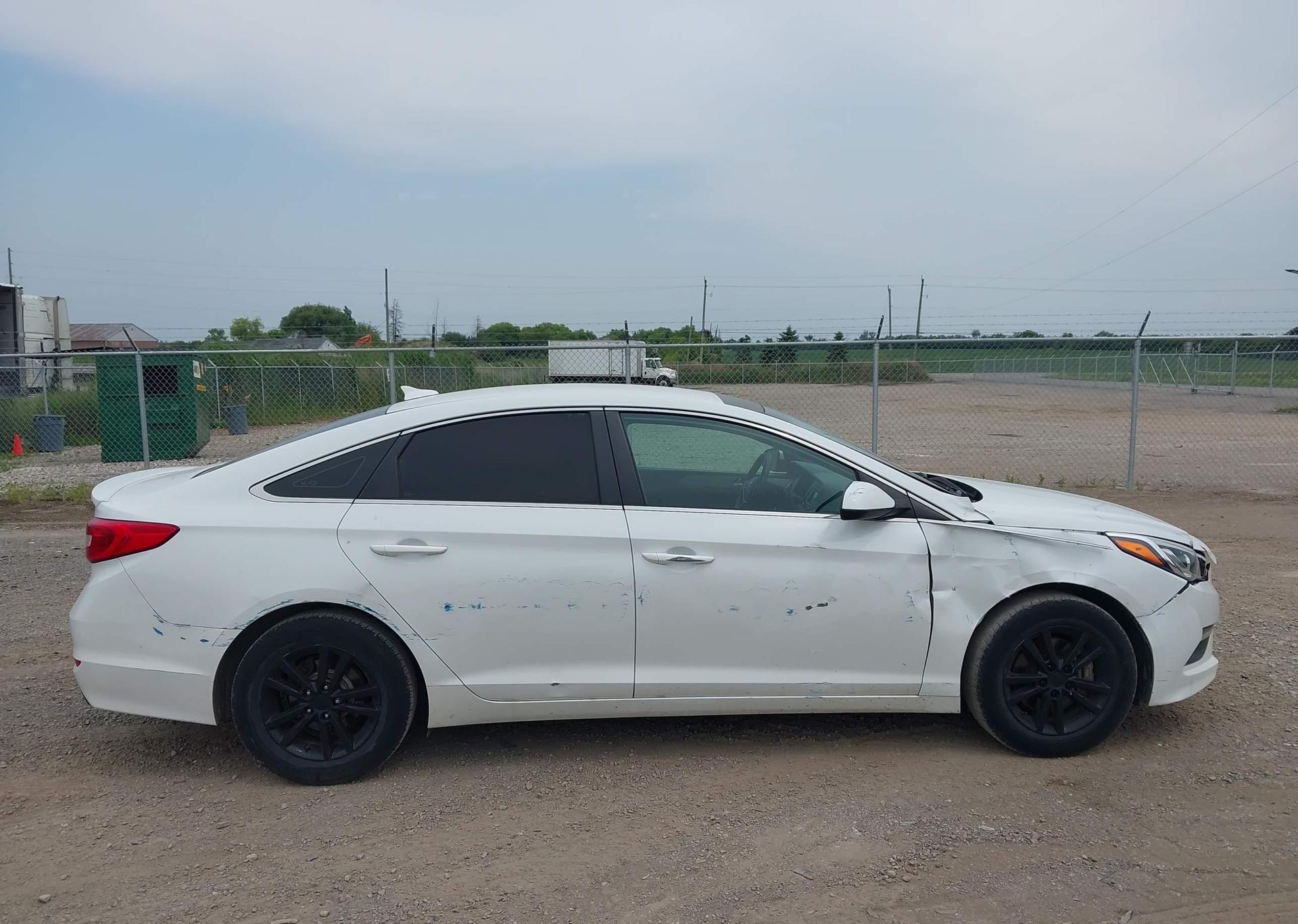 2016 HYUNDAI SONATA SE