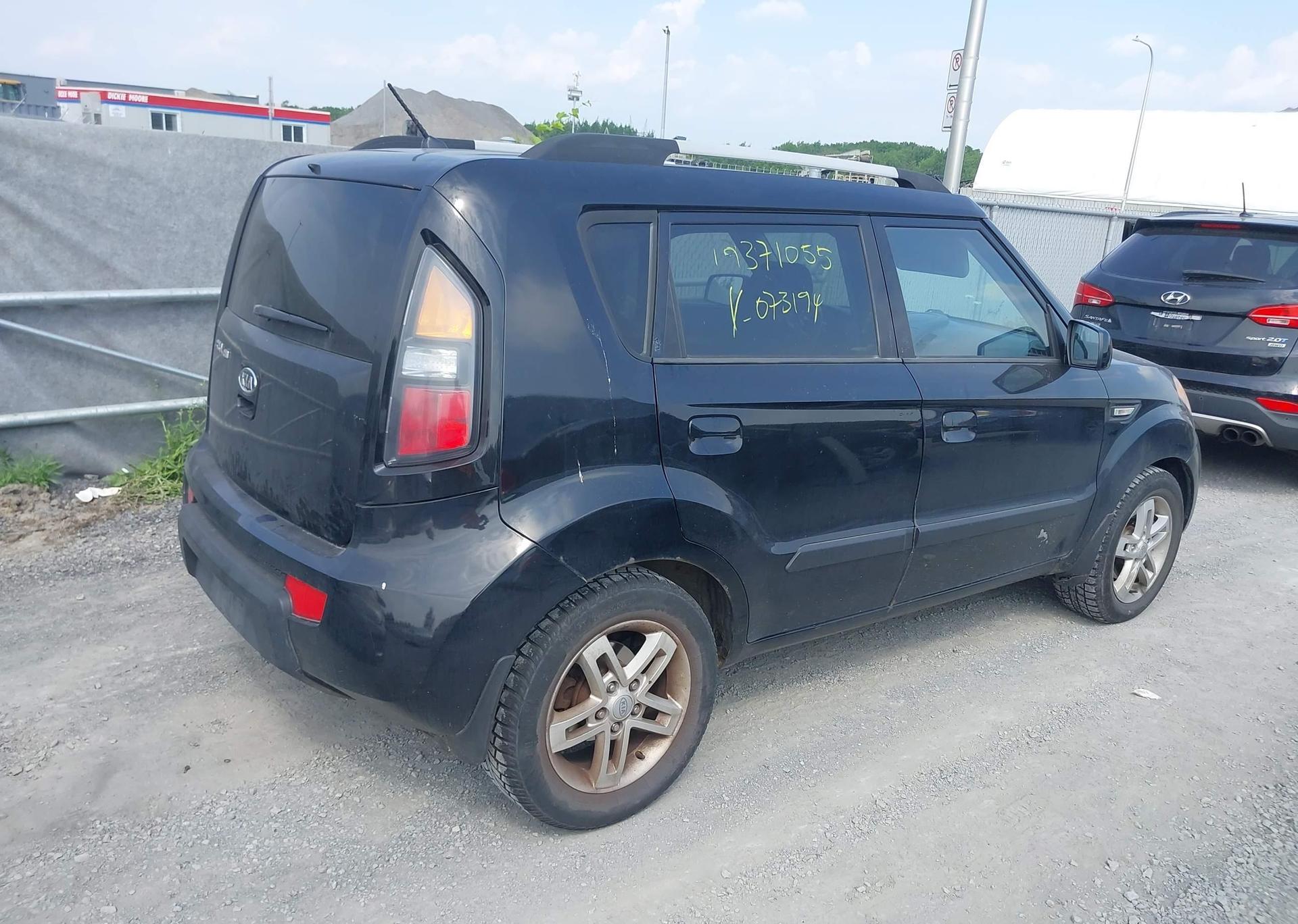 2010 KIA SOUL +