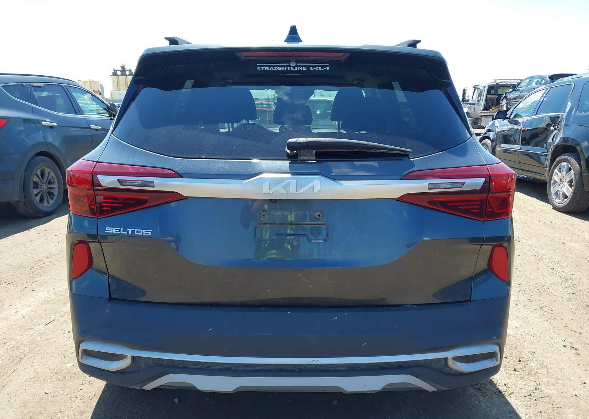 2022 KIA SELTOS EX