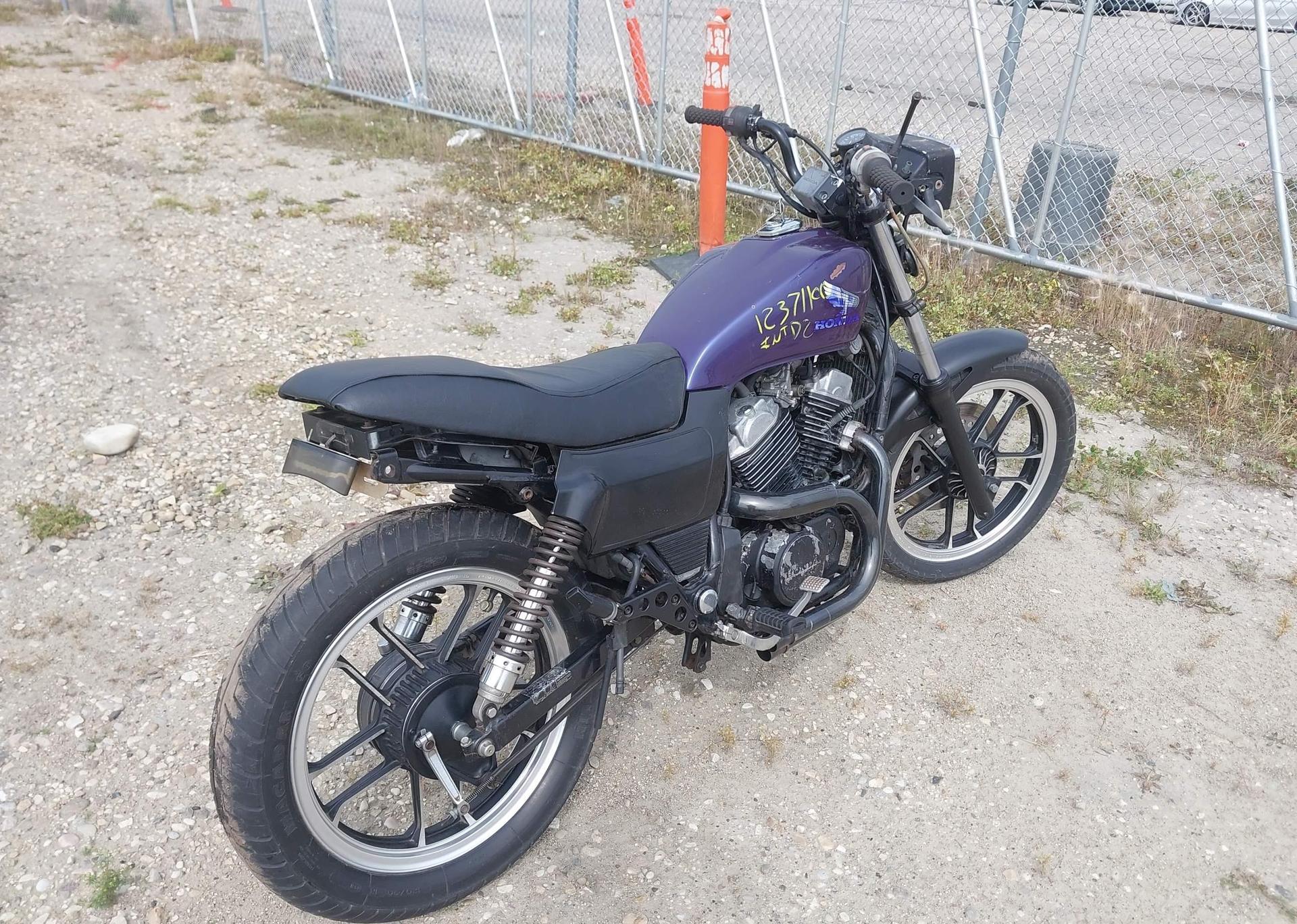 1983 HONDA VT500 FT