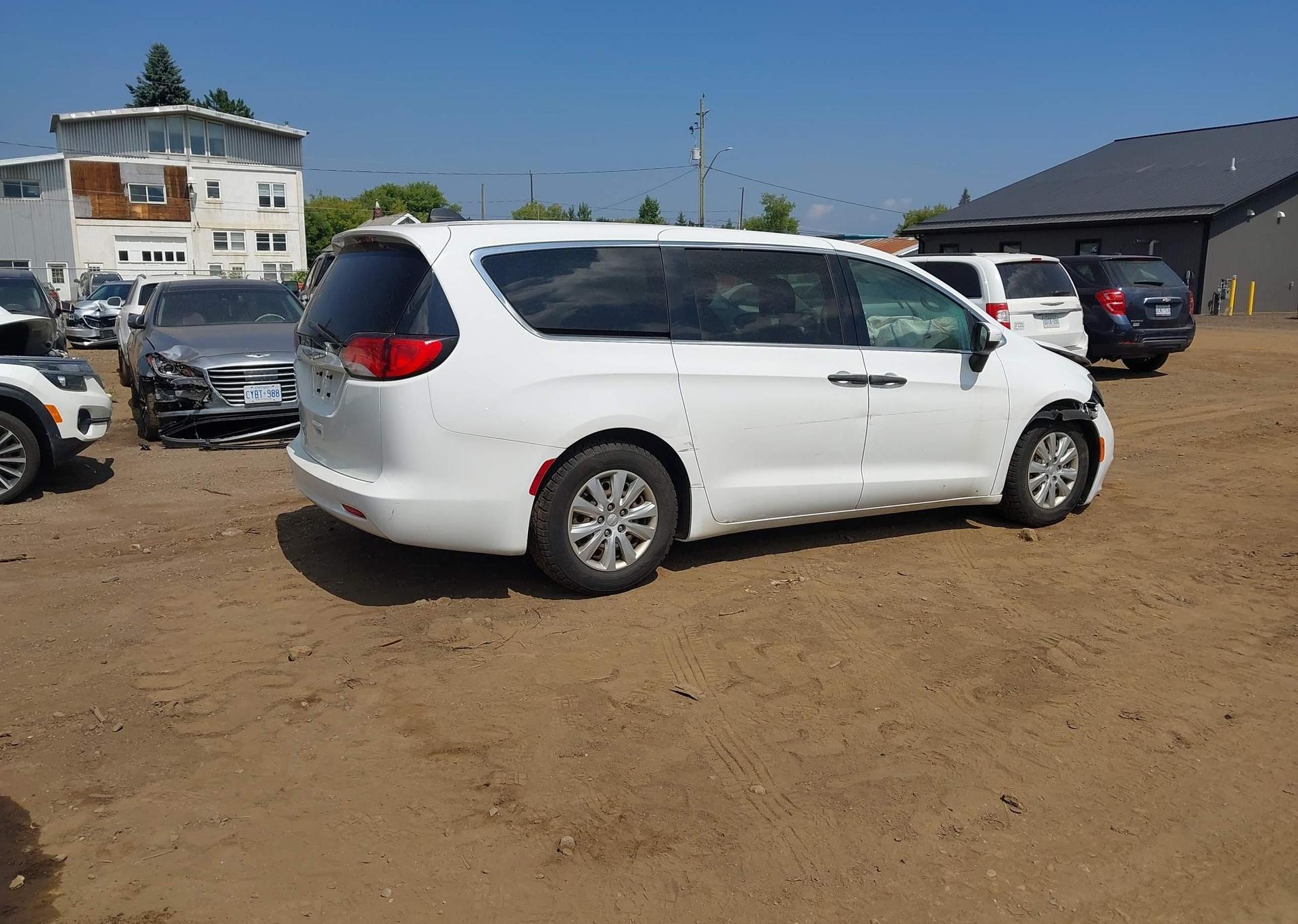 2018 CHRYSLER PACIFICA L
