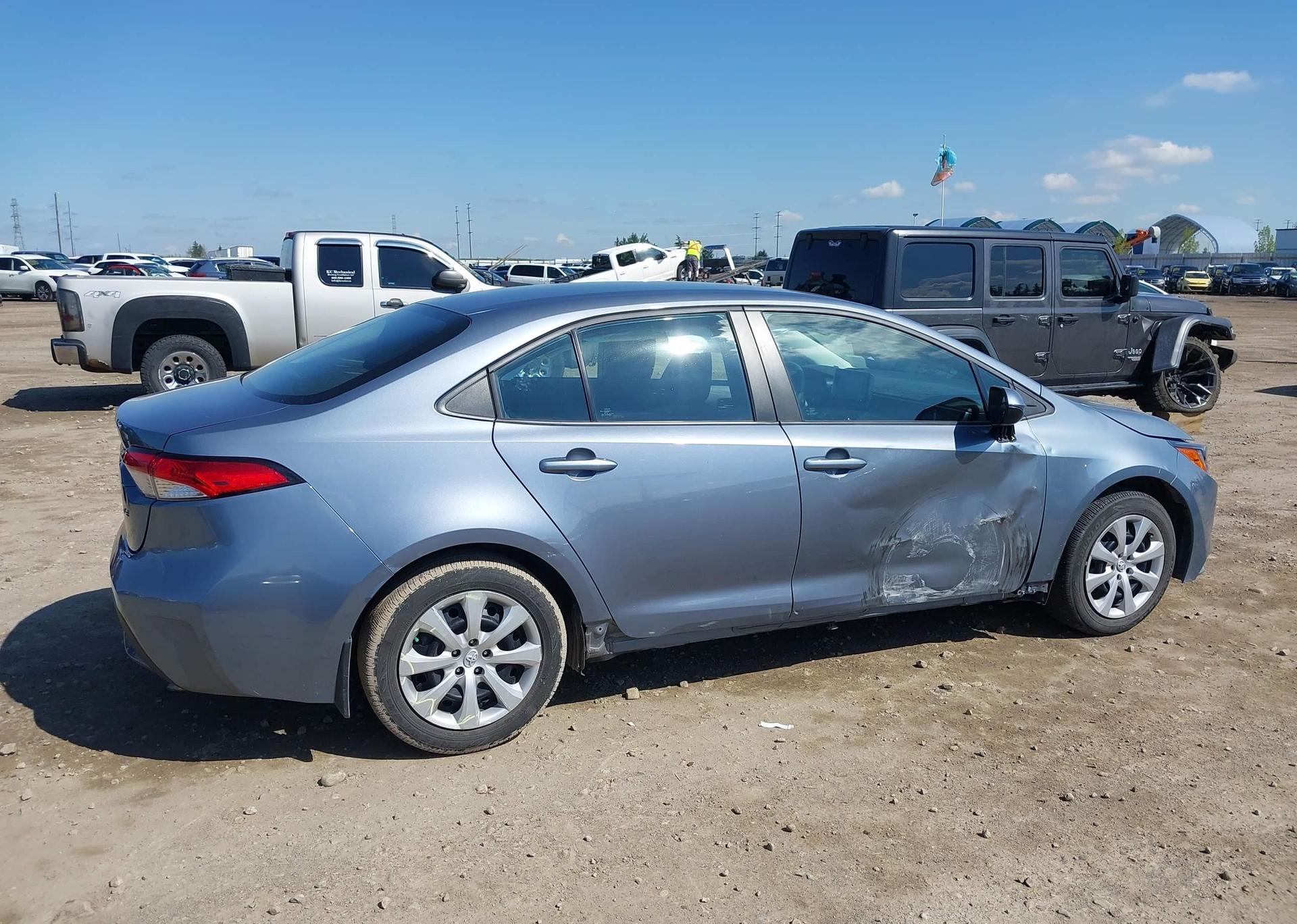 2022 TOYOTA COROLLA LE