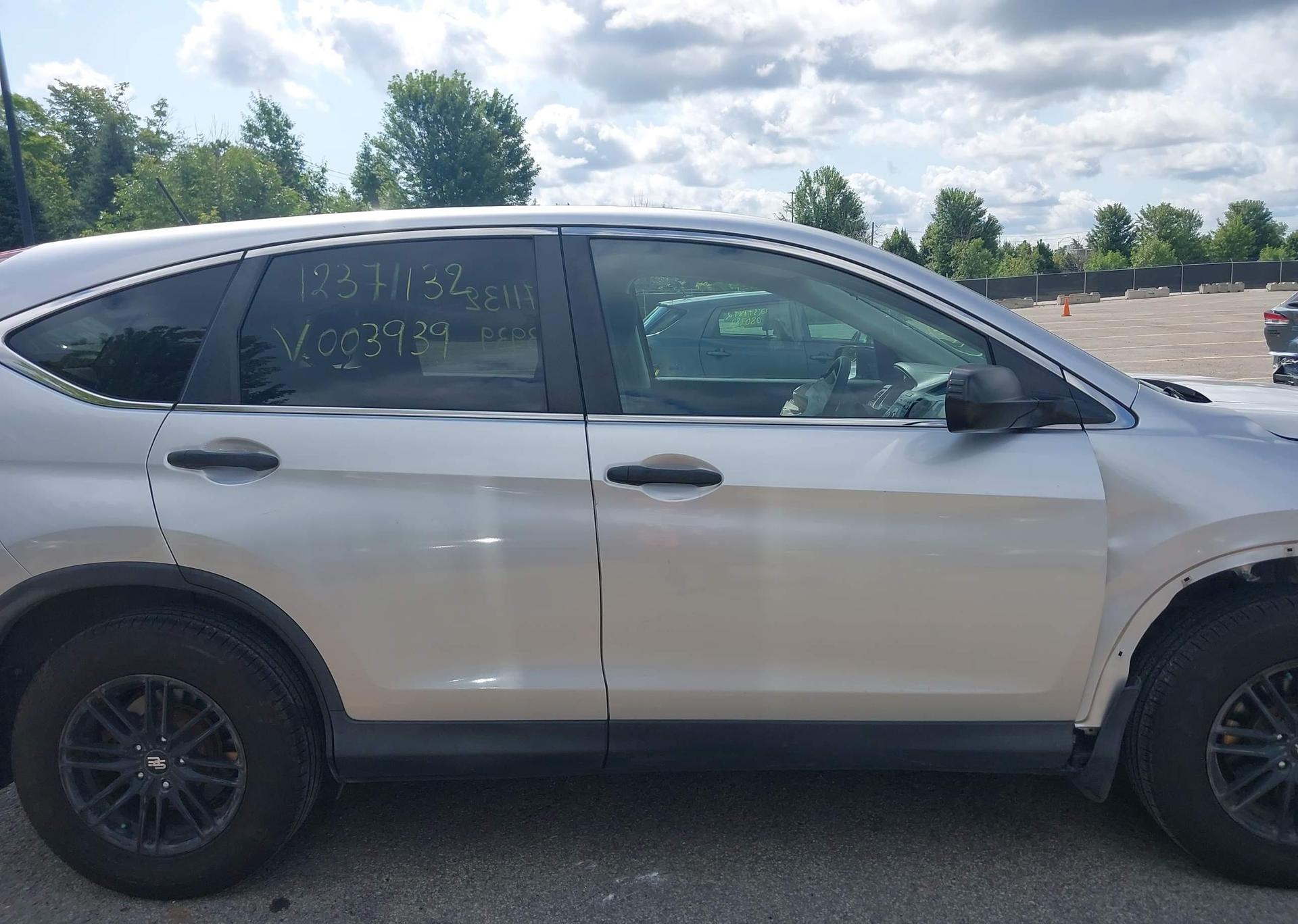 2016 HONDA CR-V LX