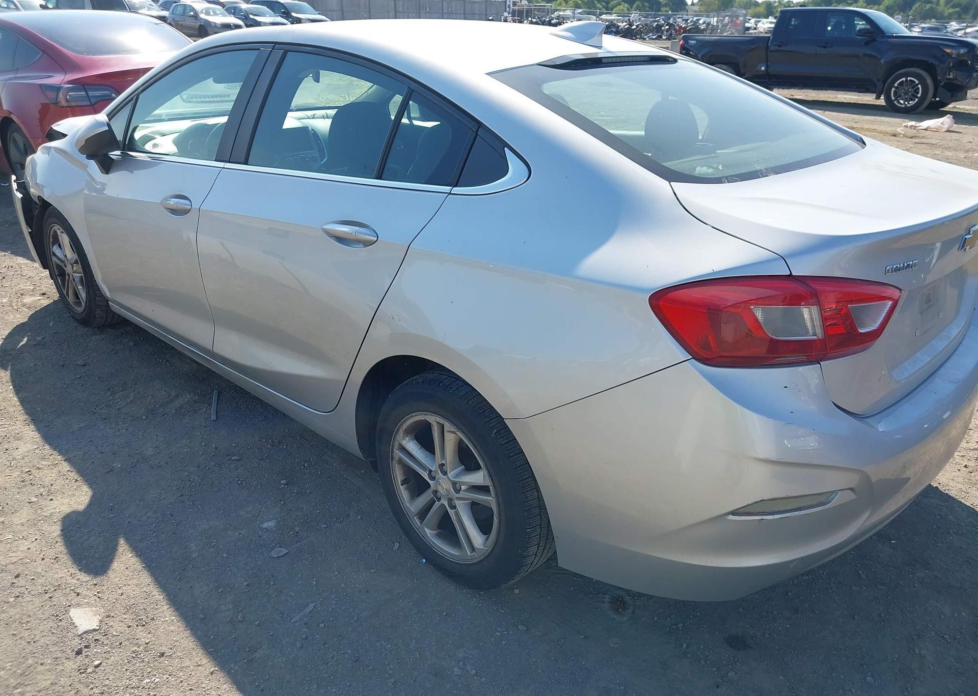 2017 CHEVROLET CRUZE LT AUTO