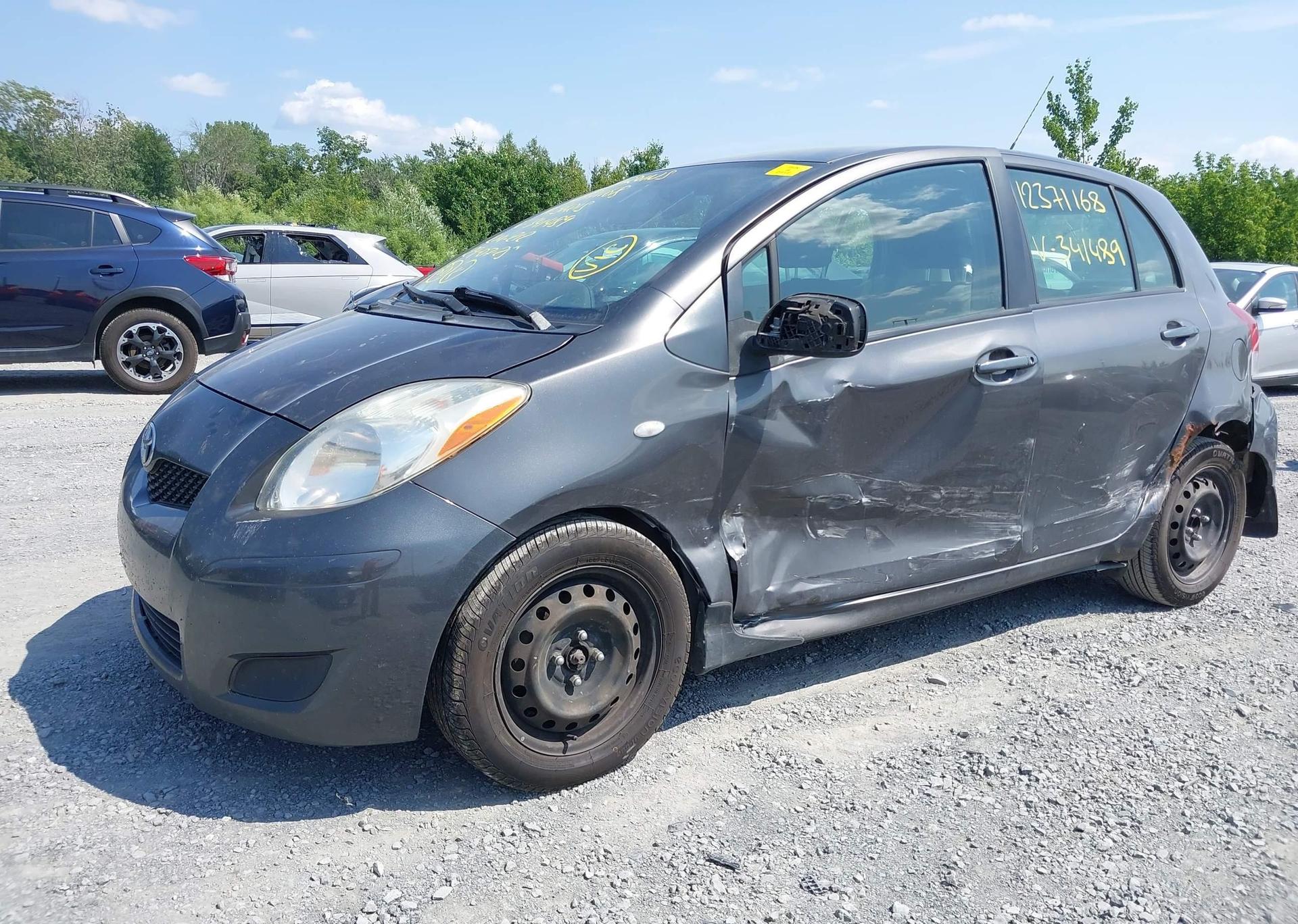 2011 TOYOTA YARIS