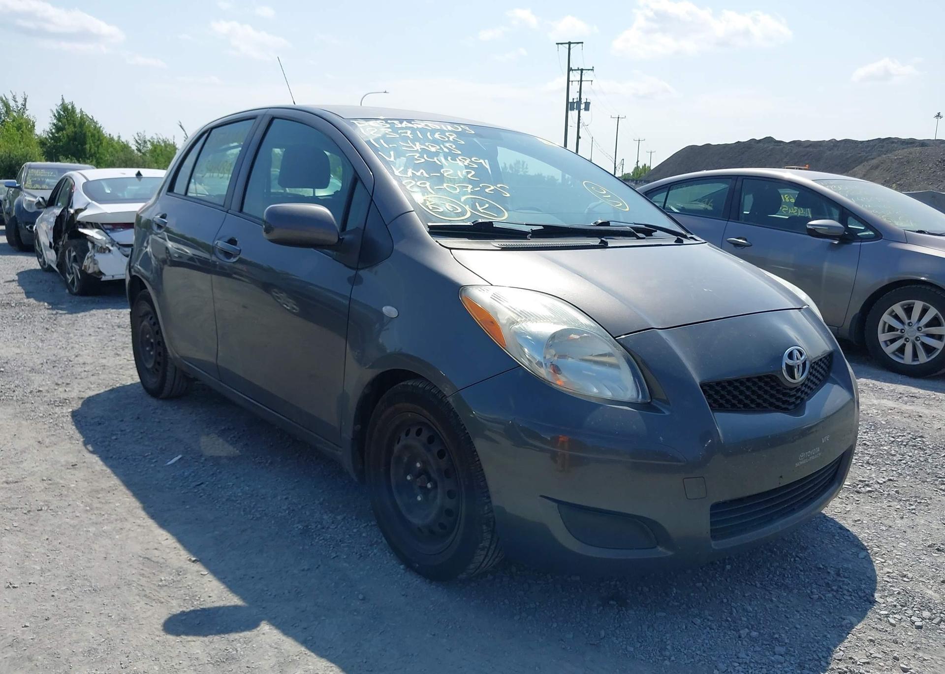 2011 TOYOTA YARIS
