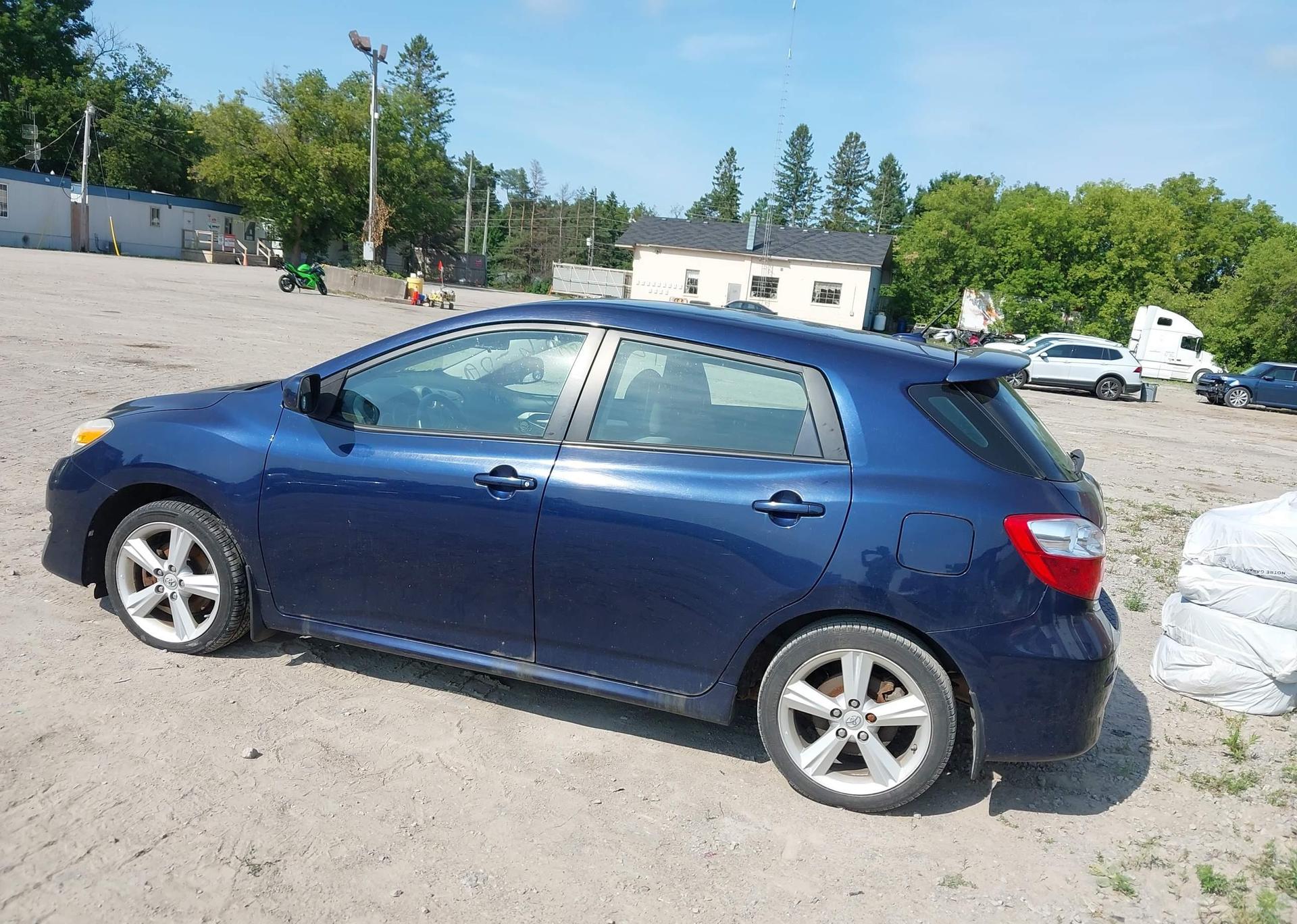 2010 TOYOTA Matrix XR