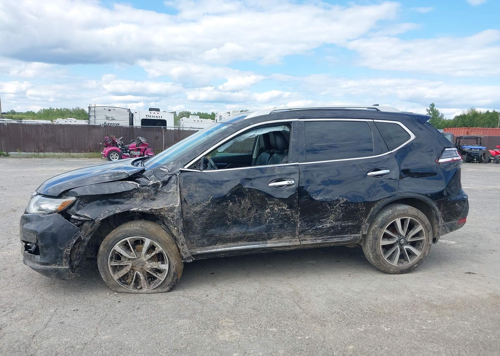 2017 NISSAN ROGUE S