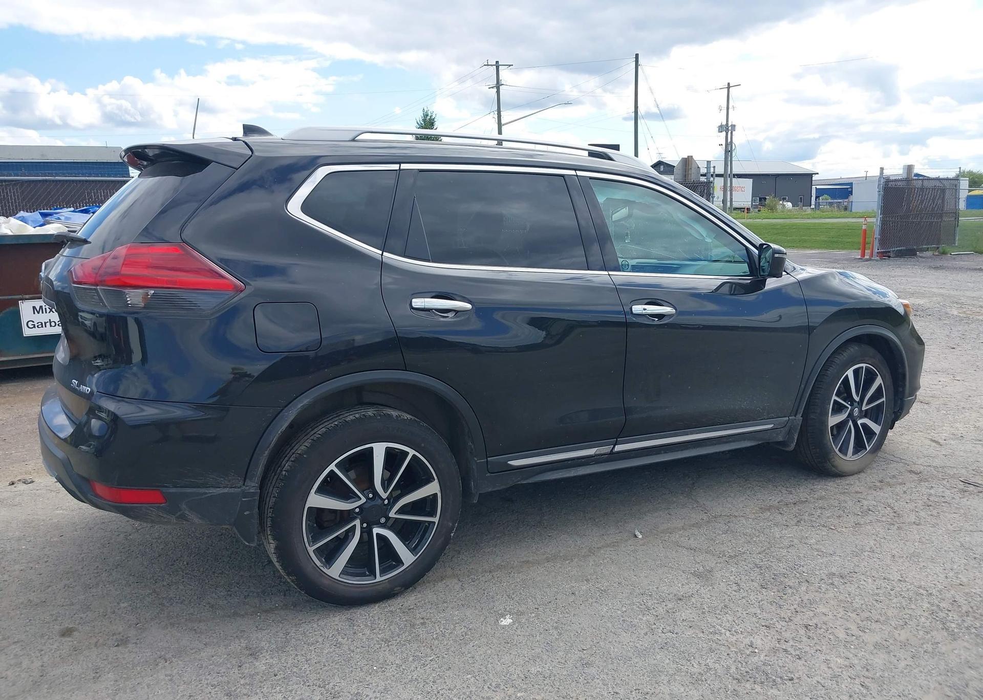 2017 NISSAN ROGUE S