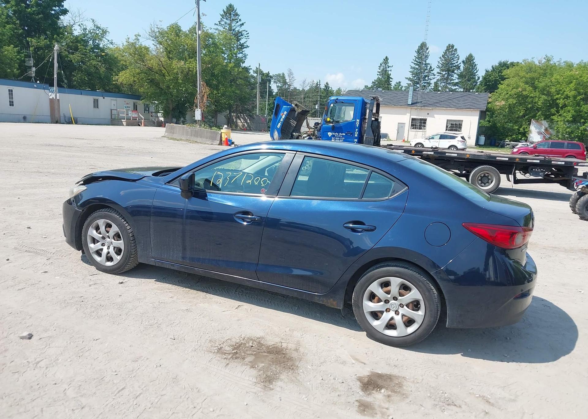 2015 MAZDA 3 Sport