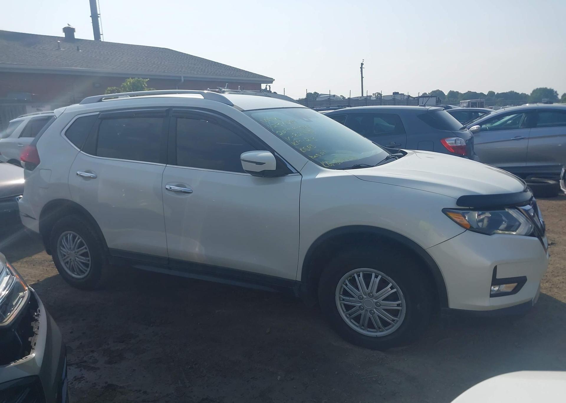 2019 NISSAN ROGUE