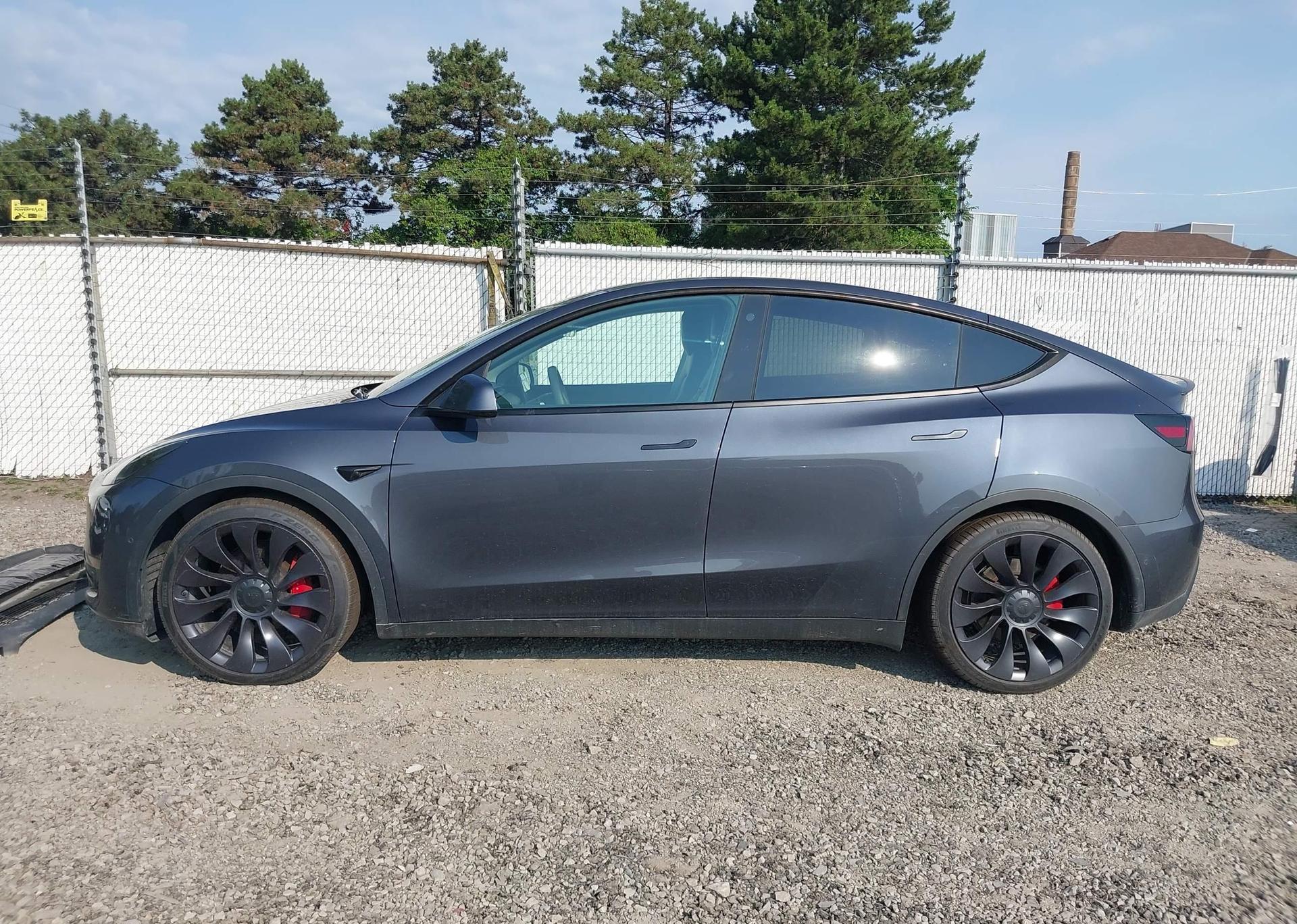 2022 TESLA MODEL Y