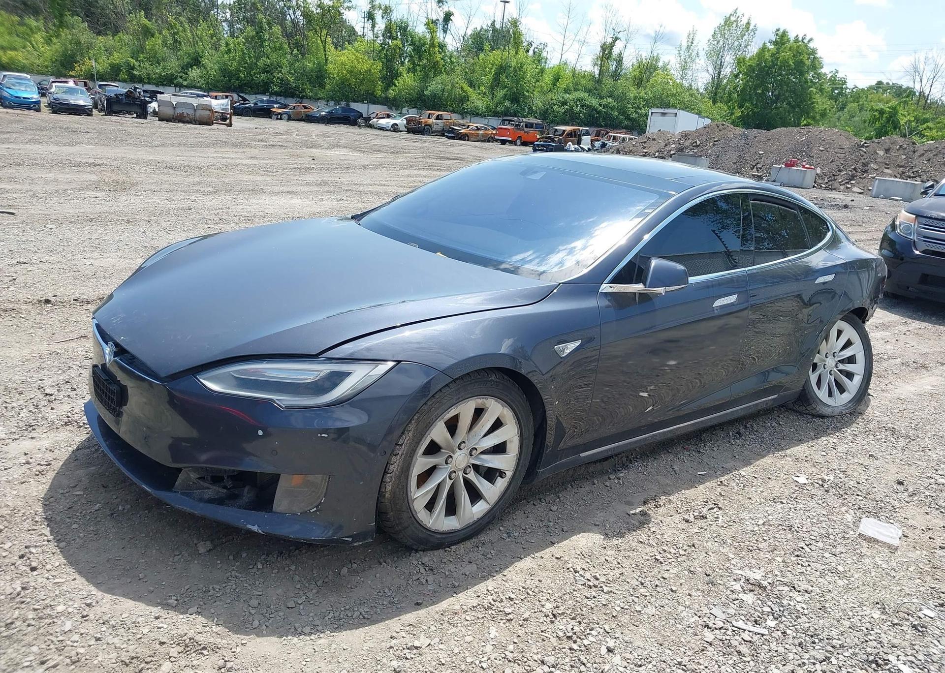 2016 TESLA MODEL S 60D