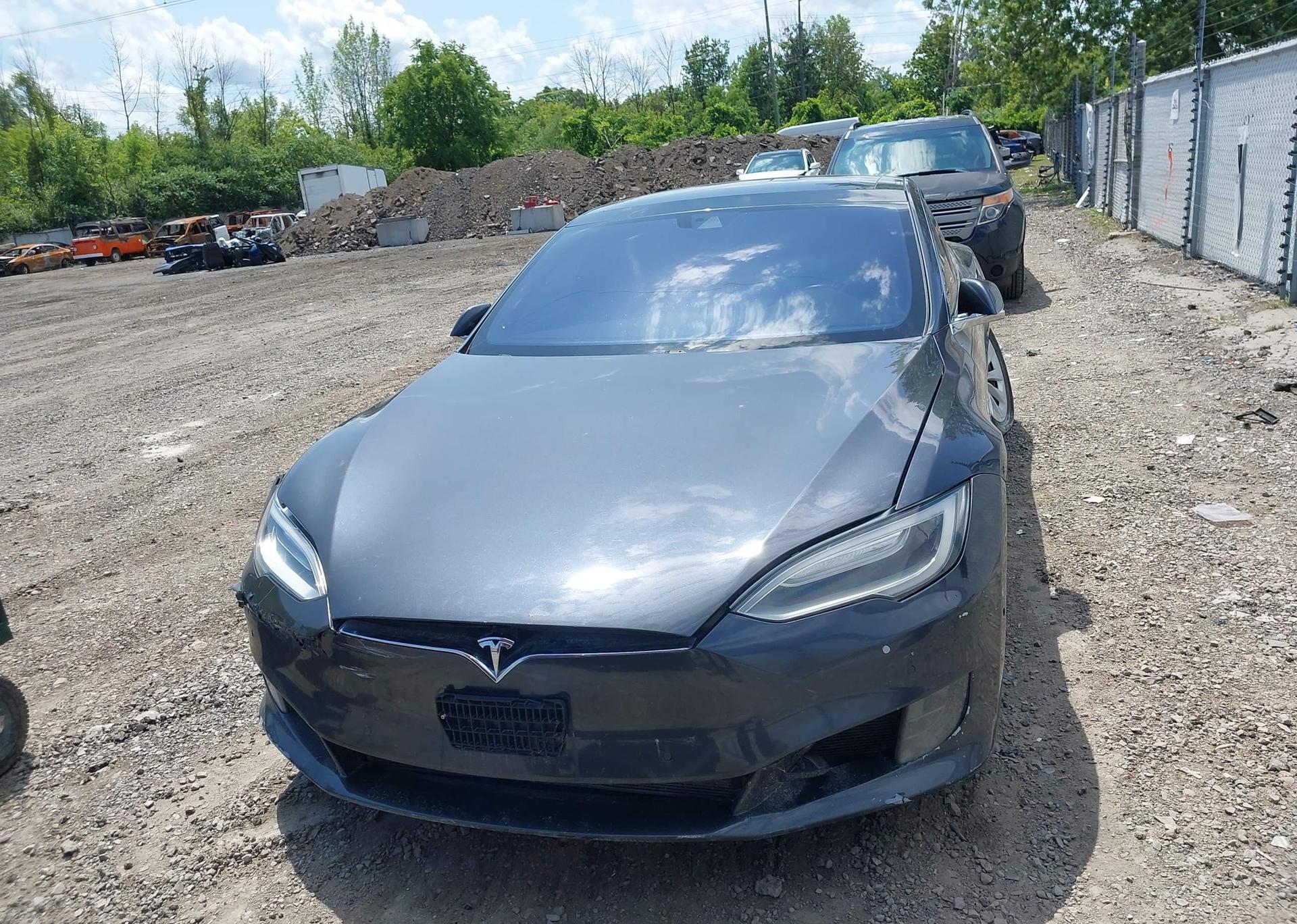 2016 TESLA MODEL S 60D