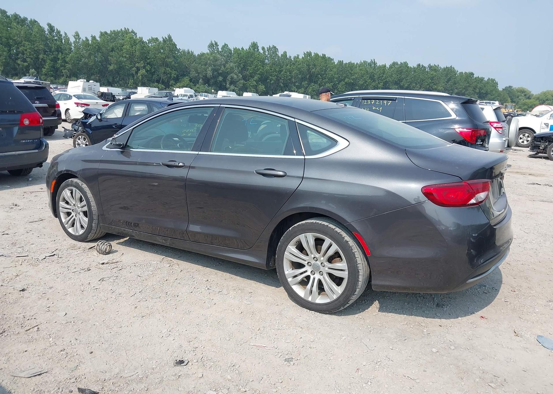 2015 CHRYSLER 200