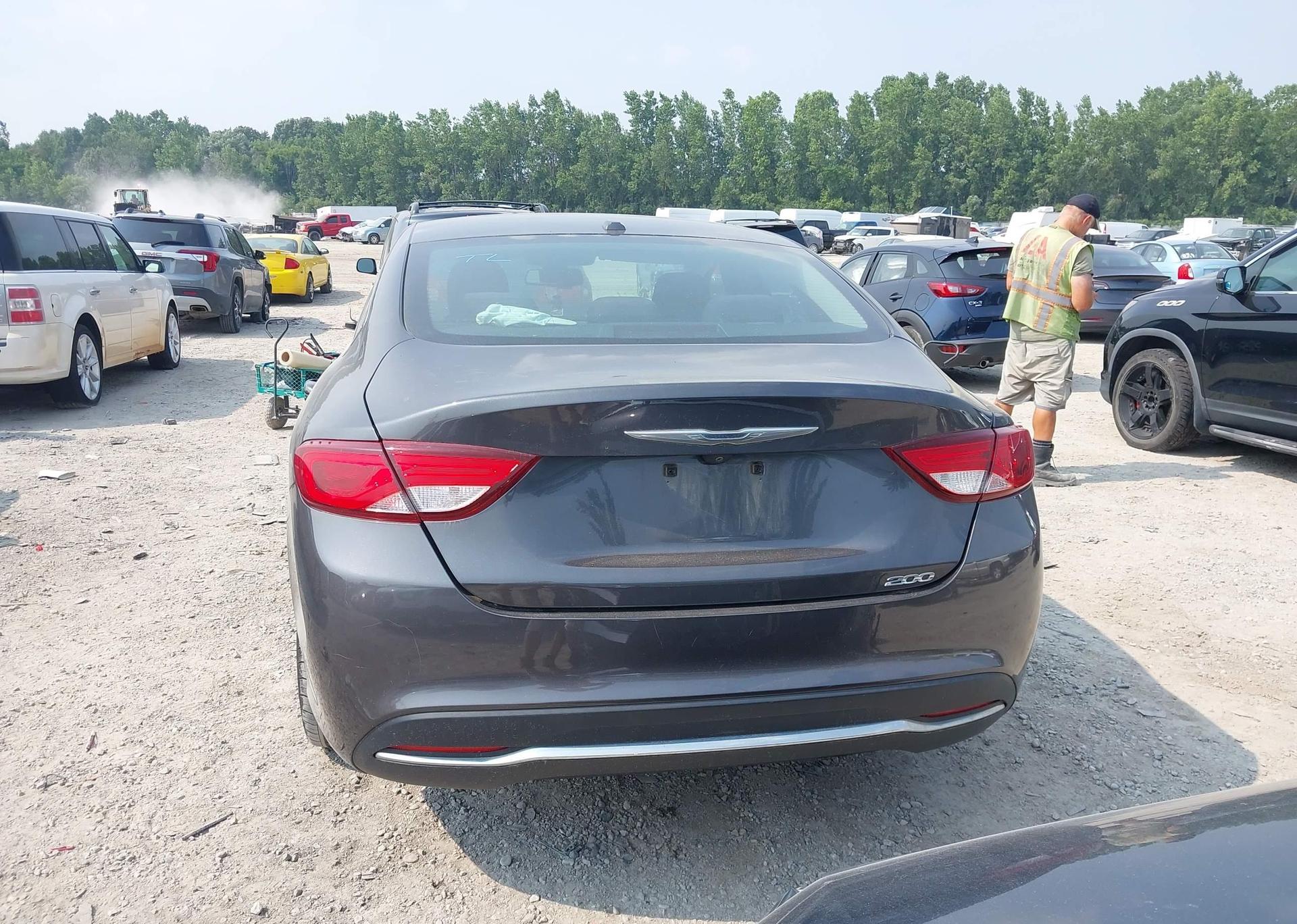 2015 CHRYSLER 200
