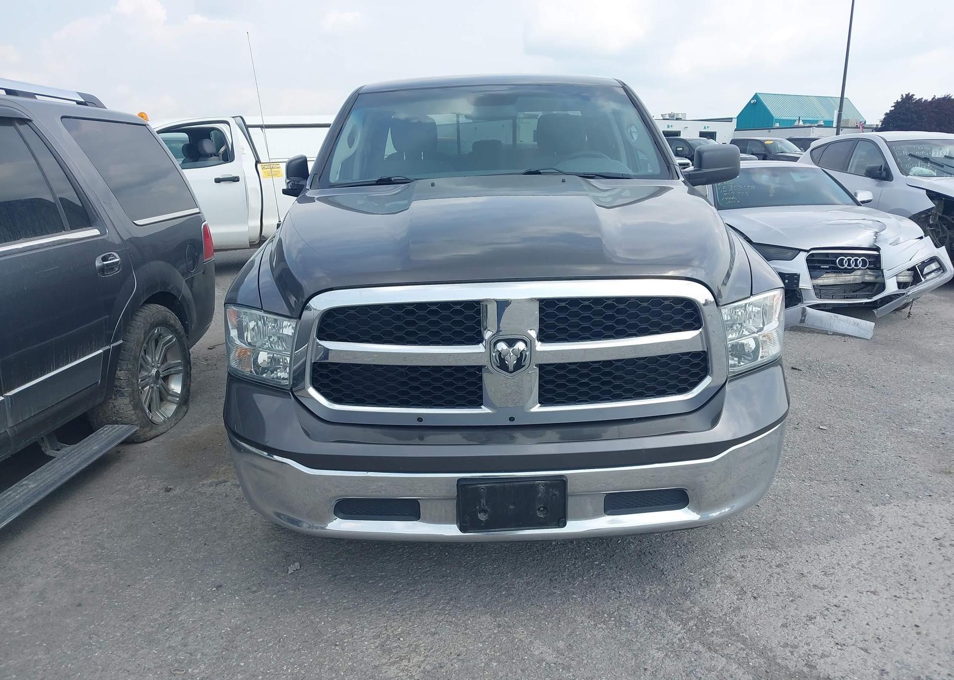 2018 RAM 1500 SLT