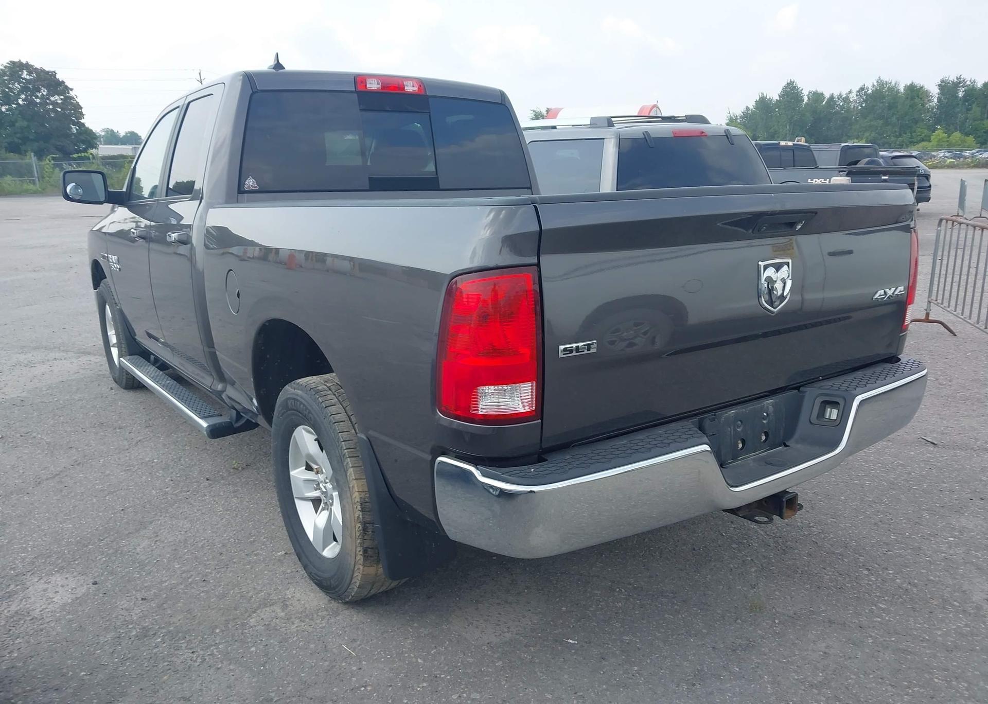 2018 RAM 1500 SLT