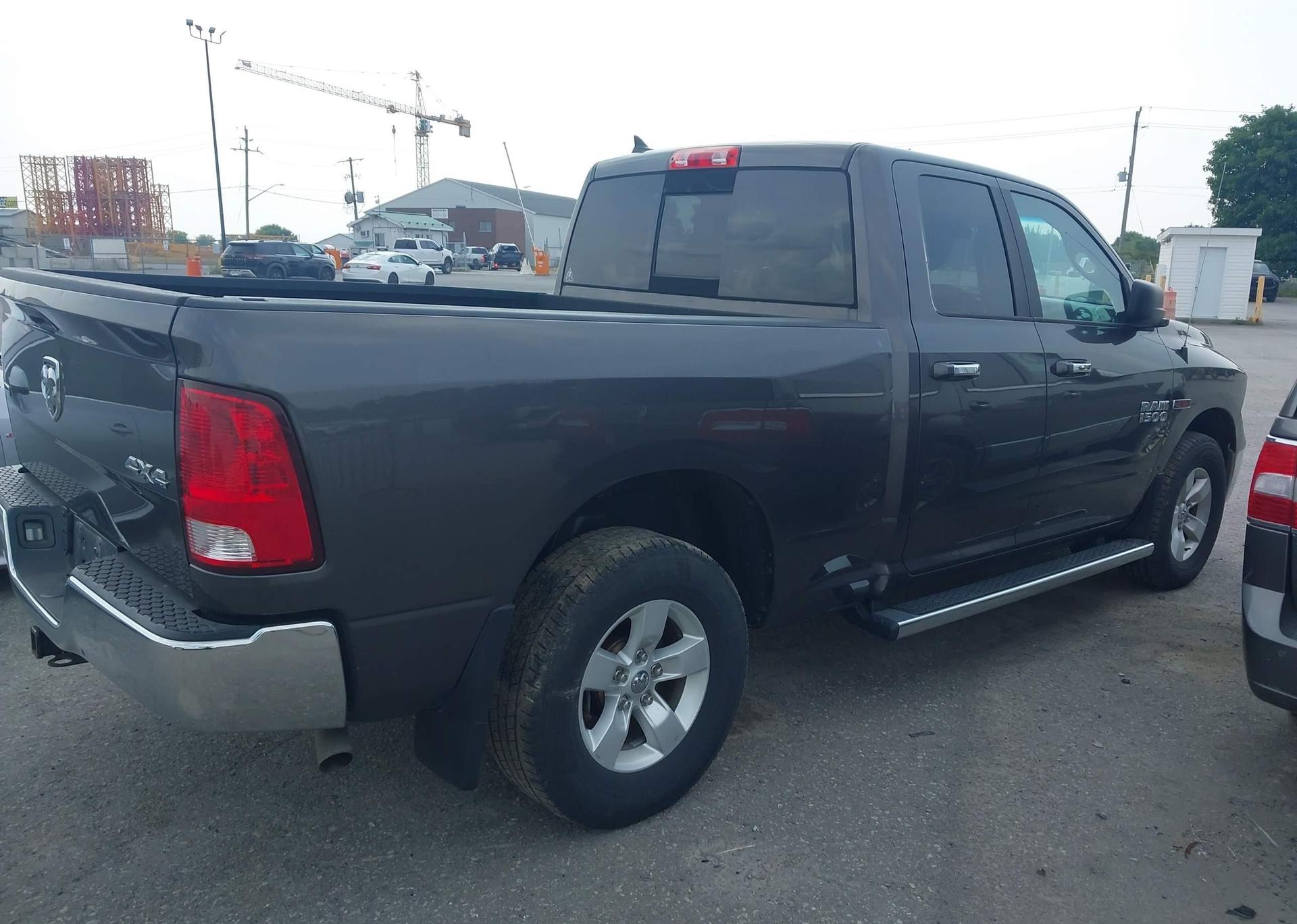 2018 RAM 1500 SLT
