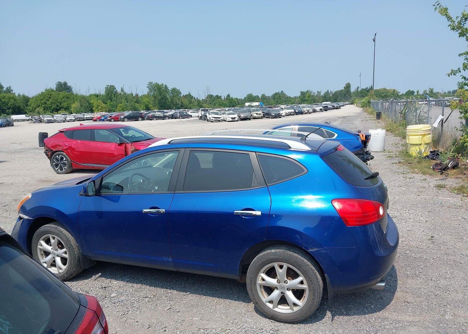2010 NISSAN ROGUE S