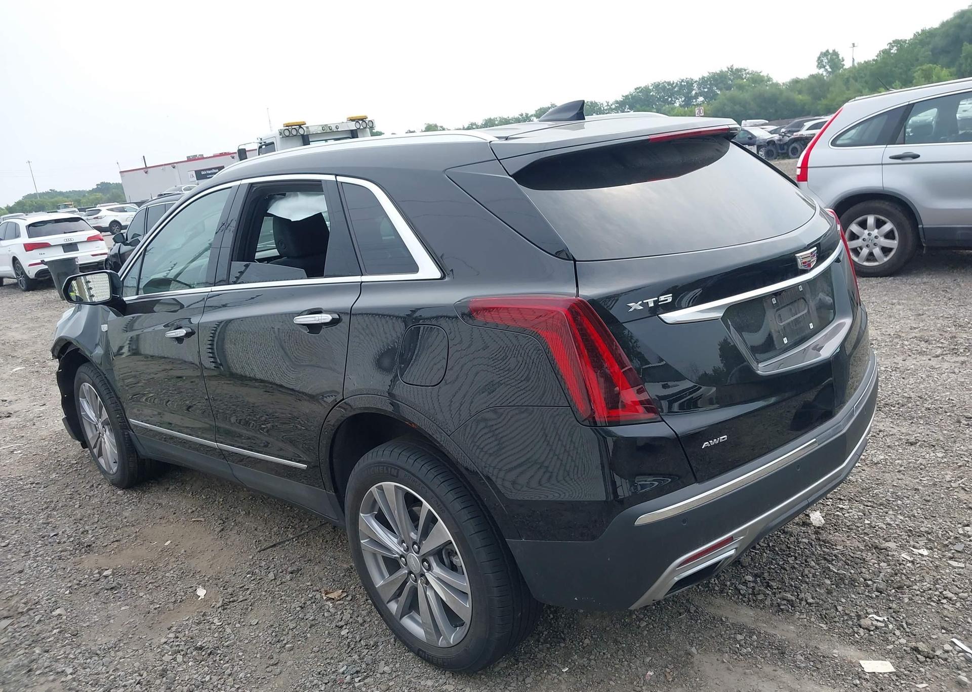 2024 CADILLAC XT5