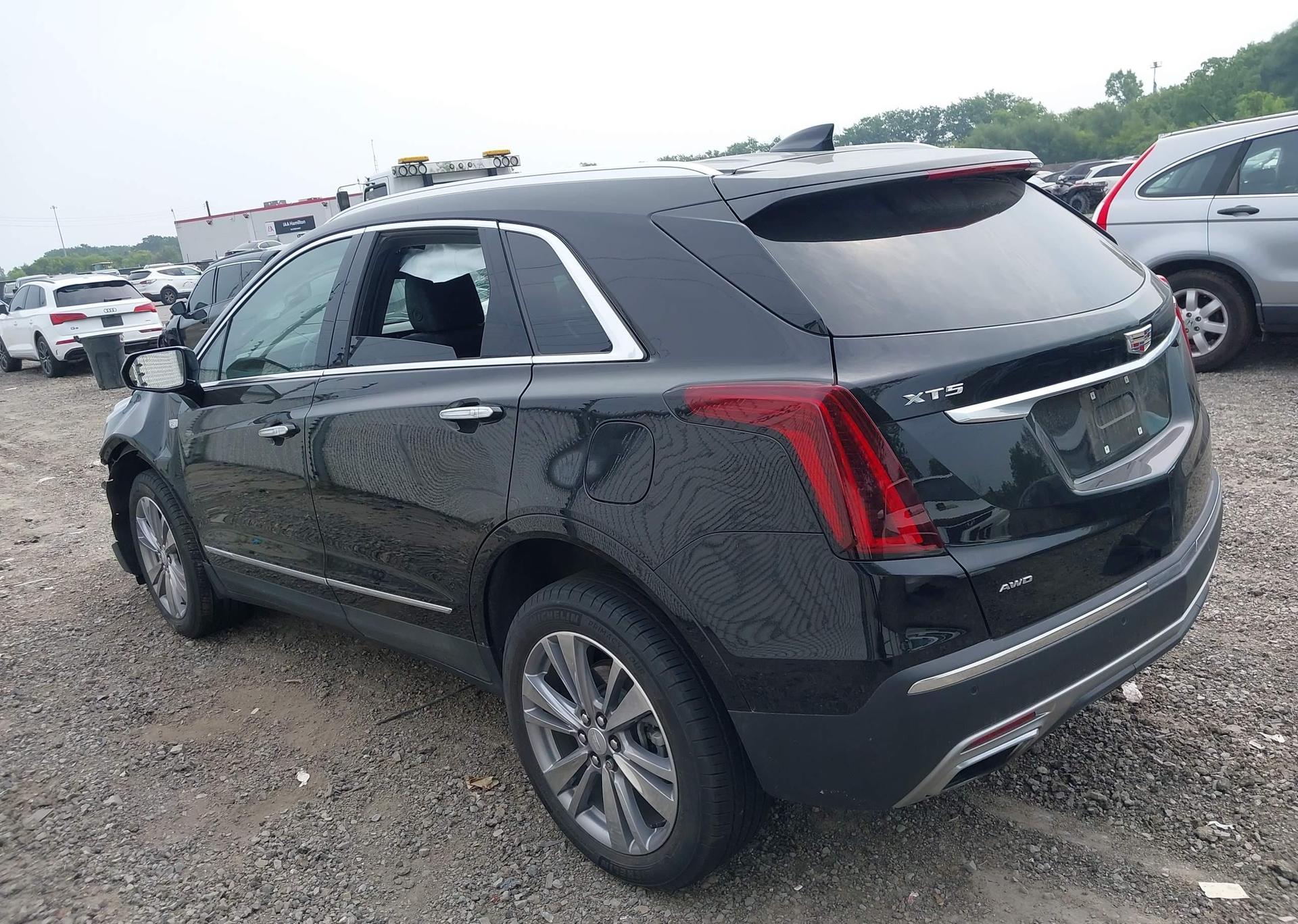 2024 CADILLAC XT5