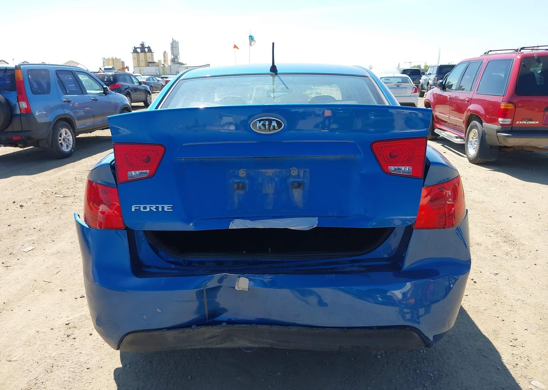 2013 KIA FORTE 2.0L LX