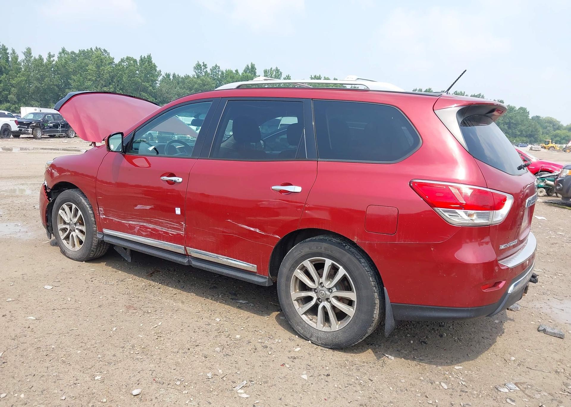 2015 NISSAN PATHFINDER S
