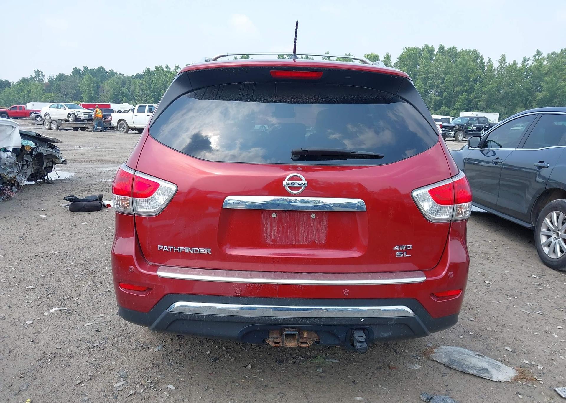 2015 NISSAN PATHFINDER S