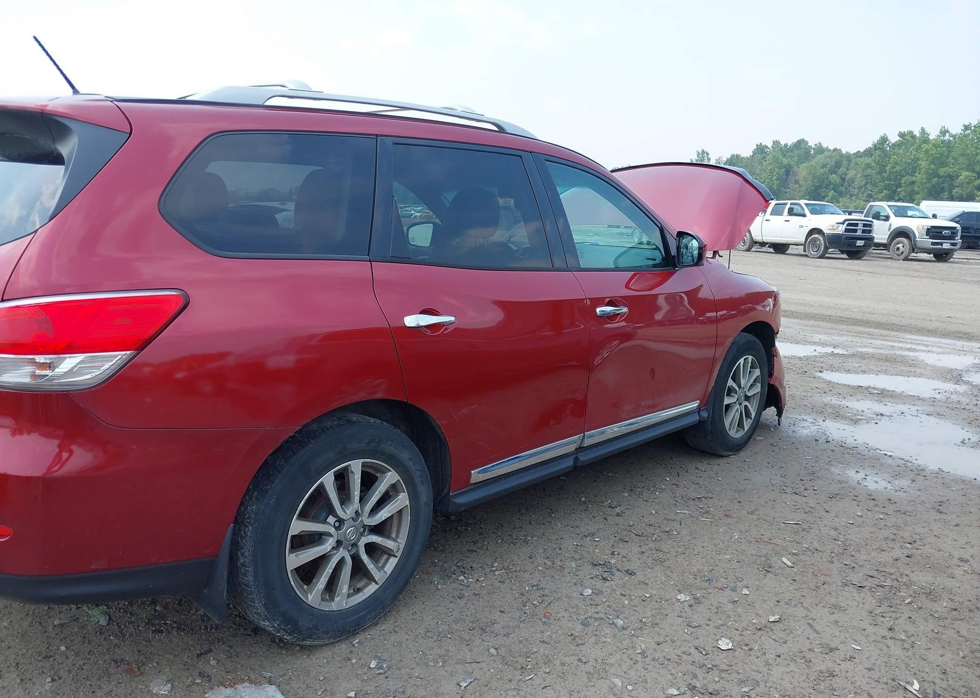 2015 NISSAN PATHFINDER S