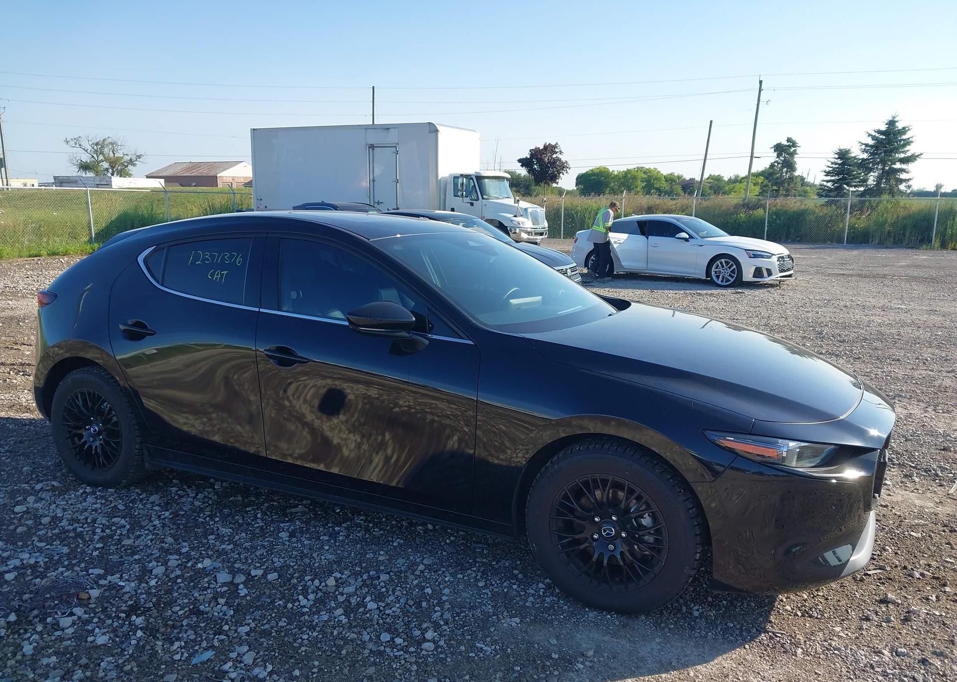 2024 MAZDA MAZDA3 SPORT