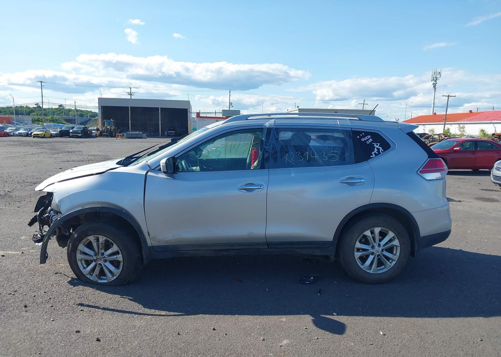 2015 NISSAN ROGUE S