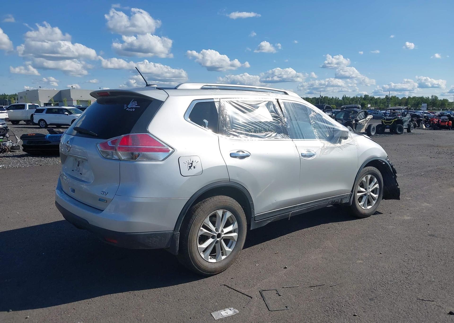 2015 NISSAN ROGUE S