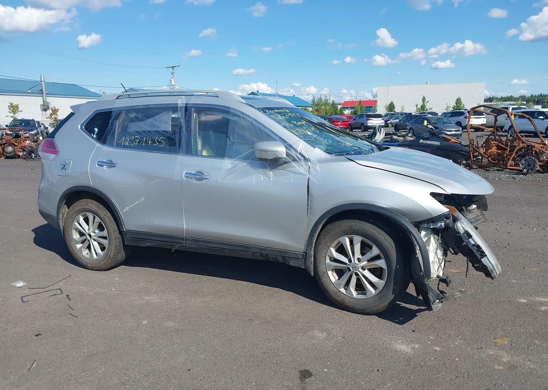 2015 NISSAN ROGUE S